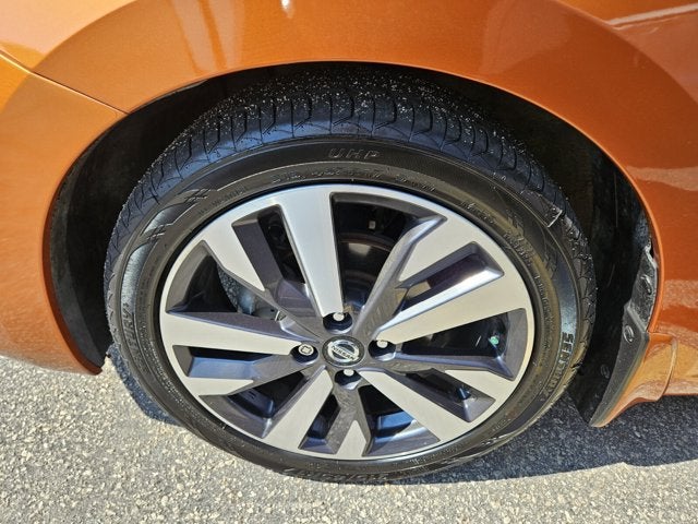 2021 Nissan Versa SR