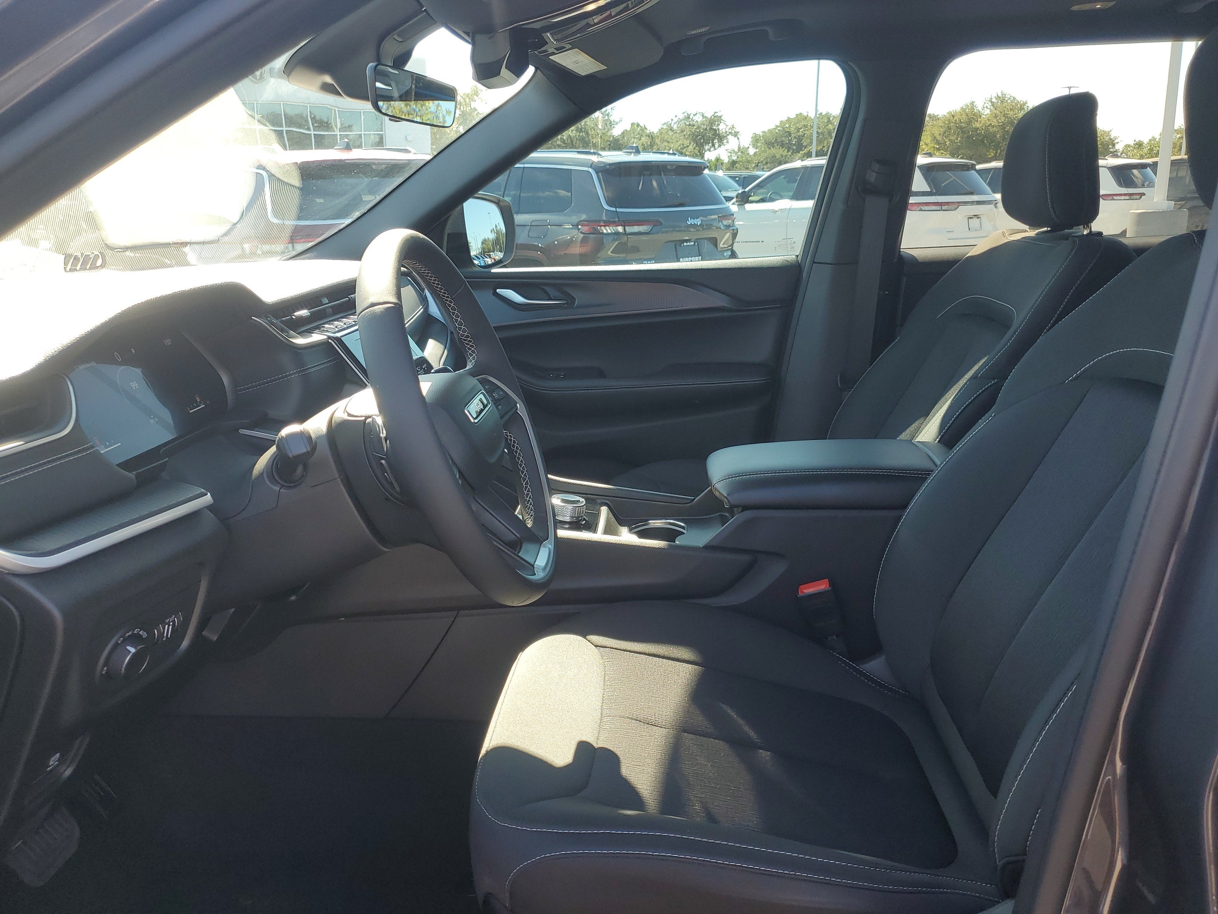 2025 Jeep Grand Cherokee L Laredo X