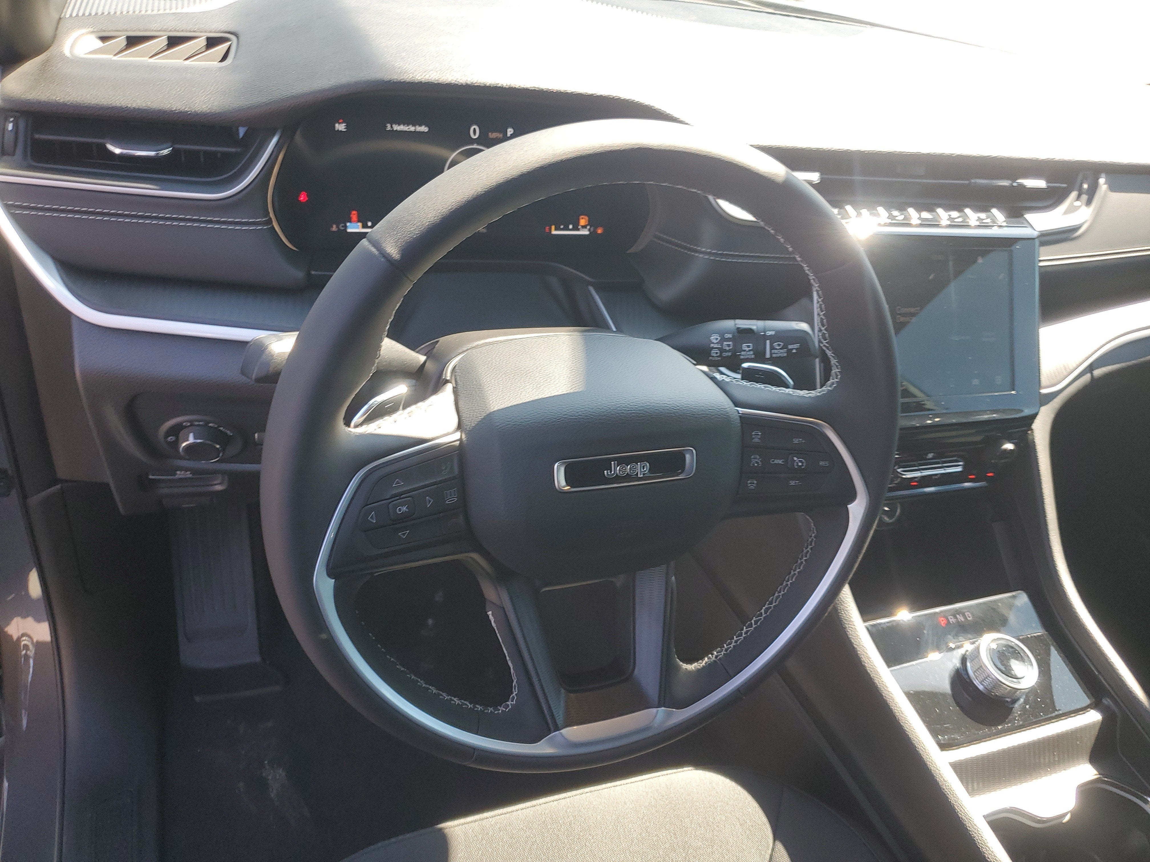 2025 Jeep Grand Cherokee L Laredo X
