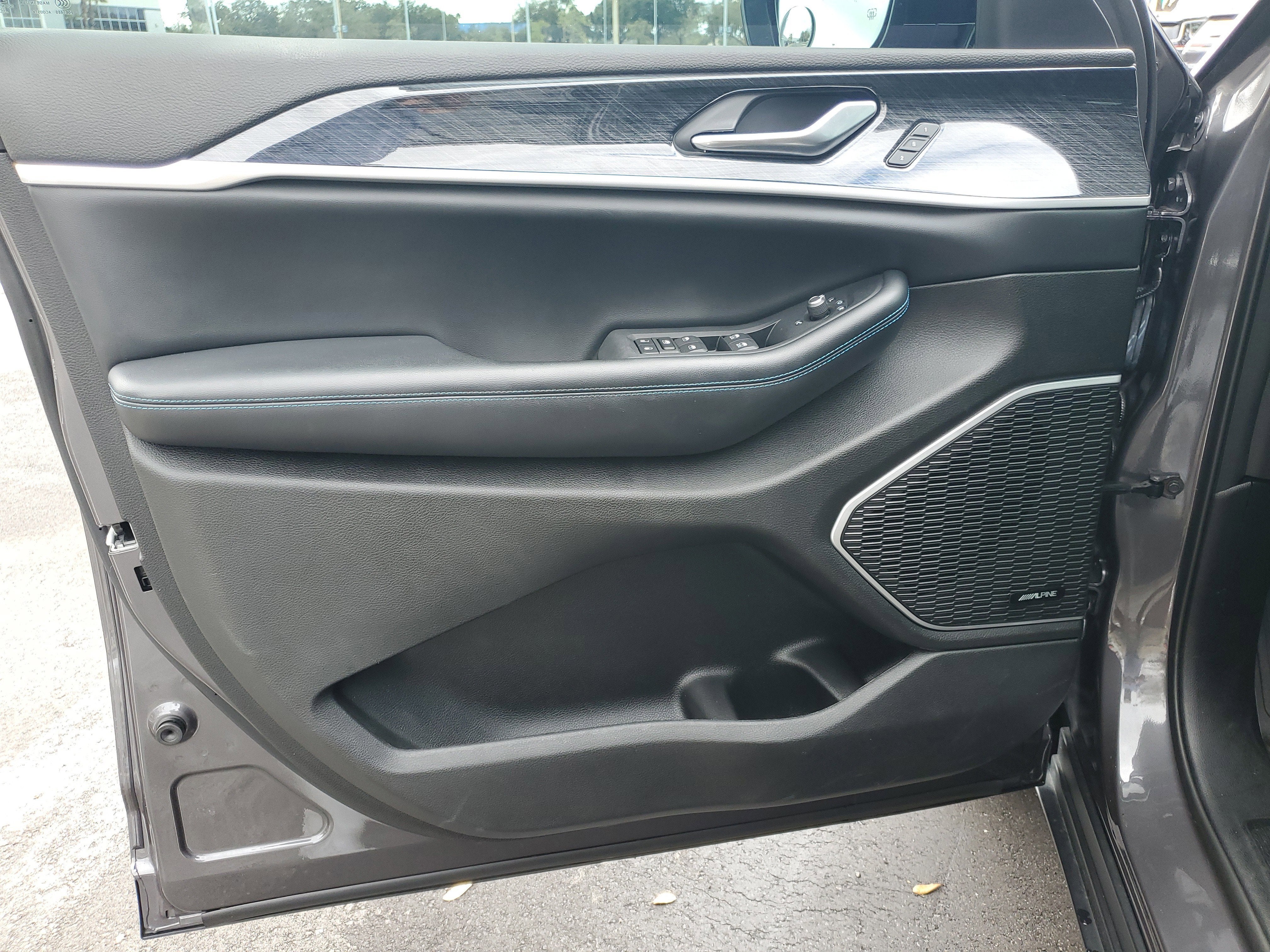 2022 Jeep Grand Cherokee 4xe Trailhawk