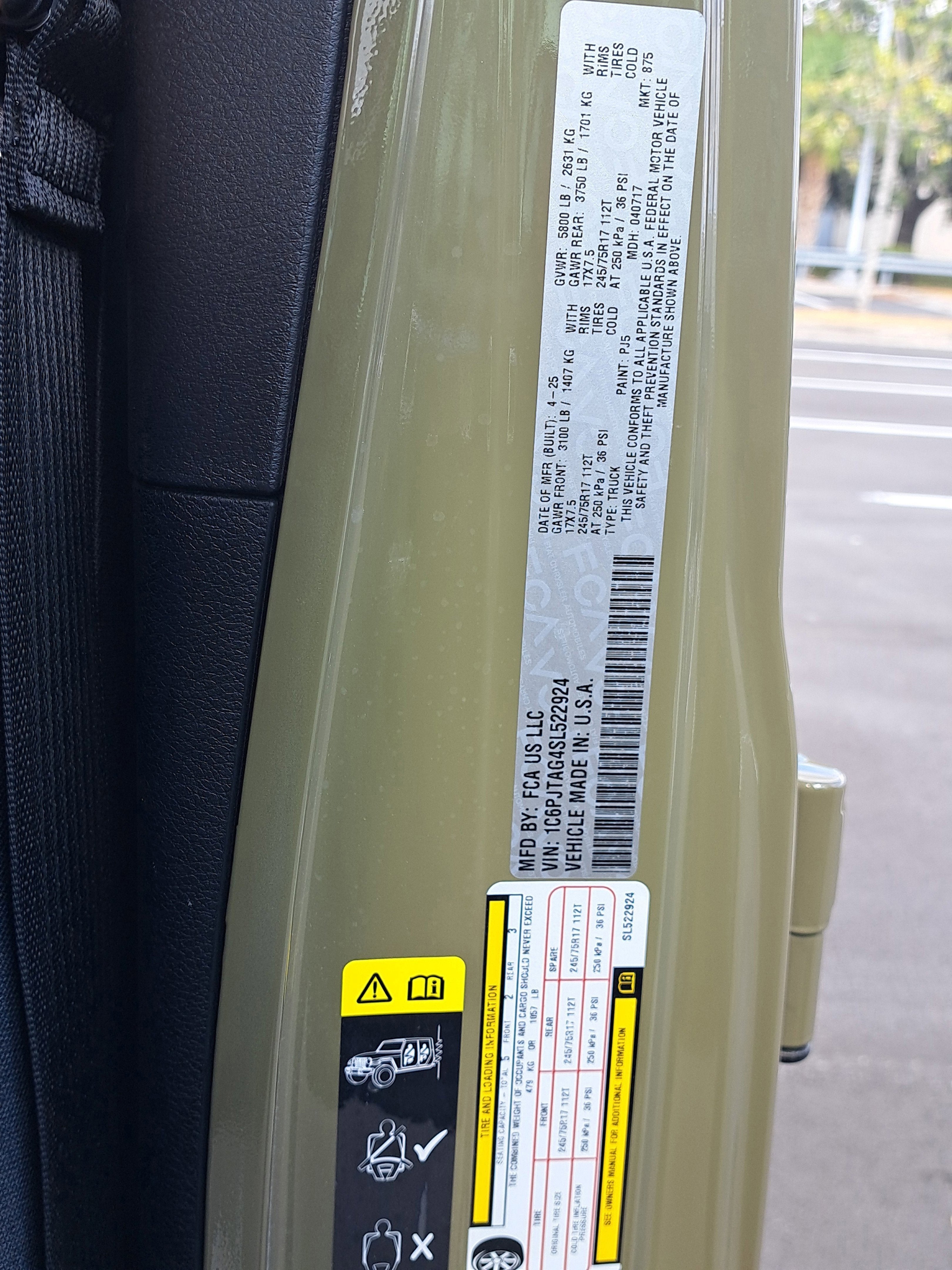 2025 Jeep Gladiator Sport