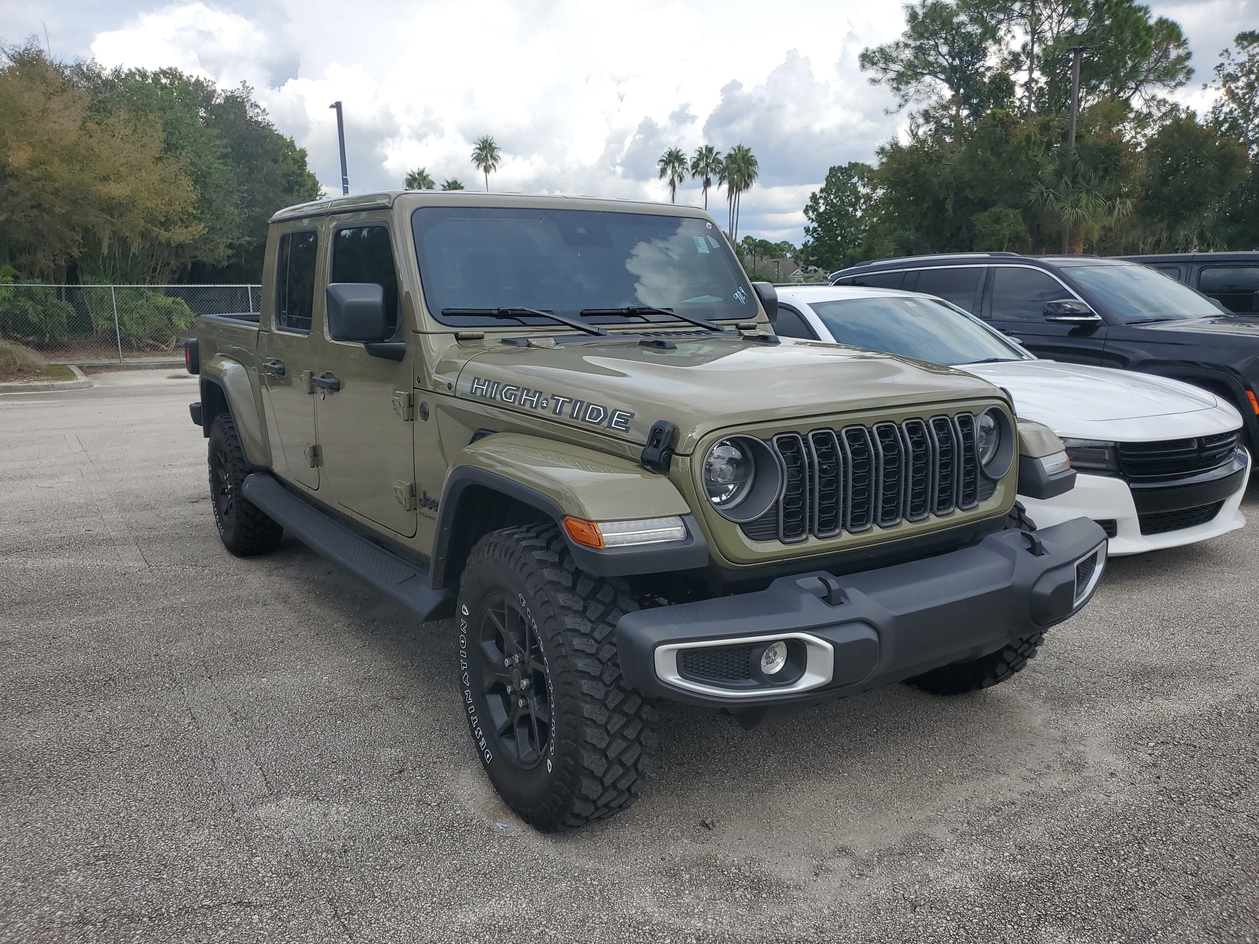 2025 Jeep Gladiator High Tide