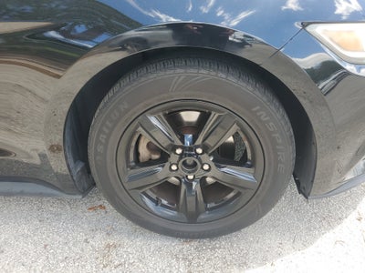 2016 Ford Mustang V6