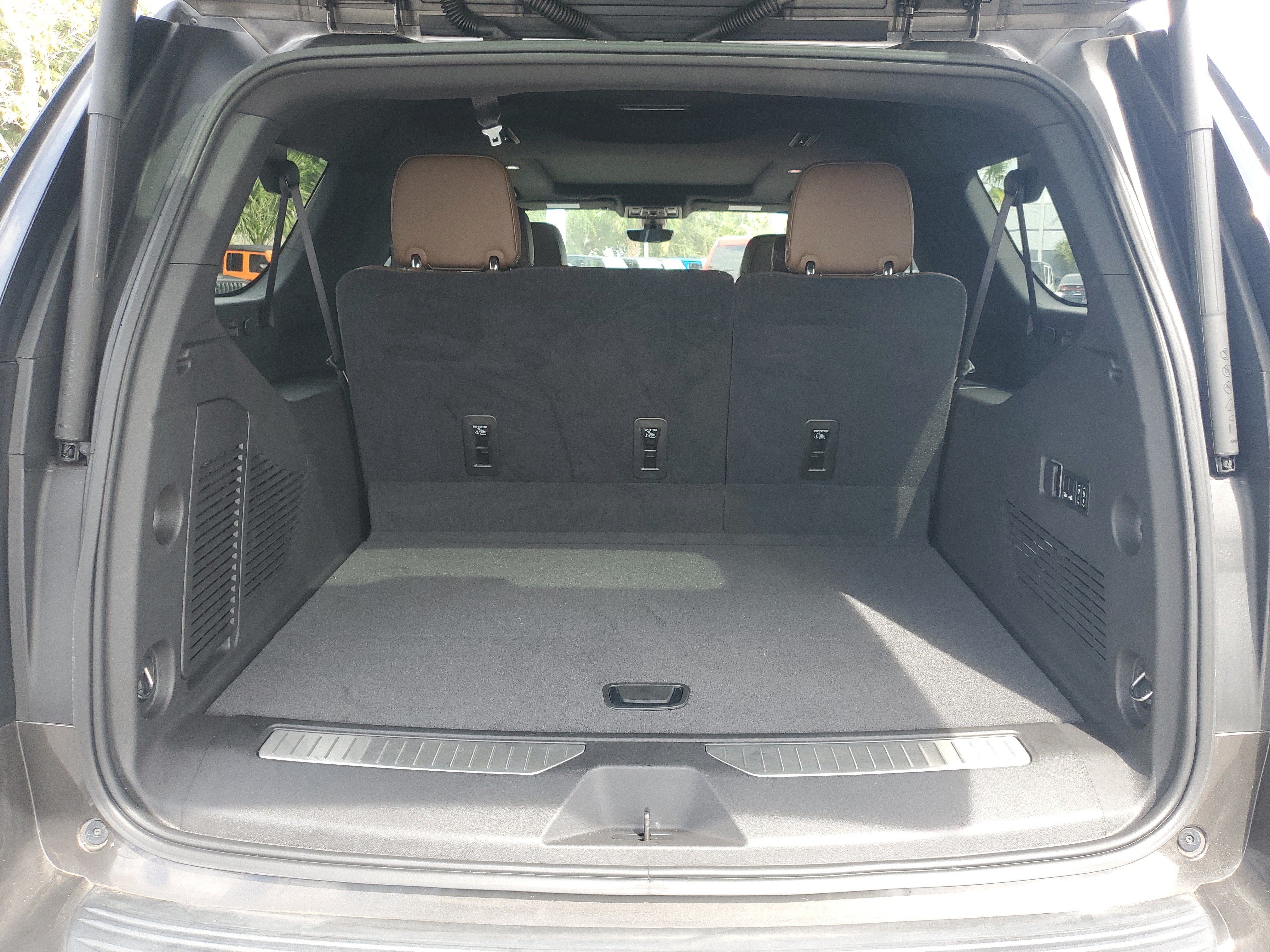 2021 Chevrolet Suburban High Country