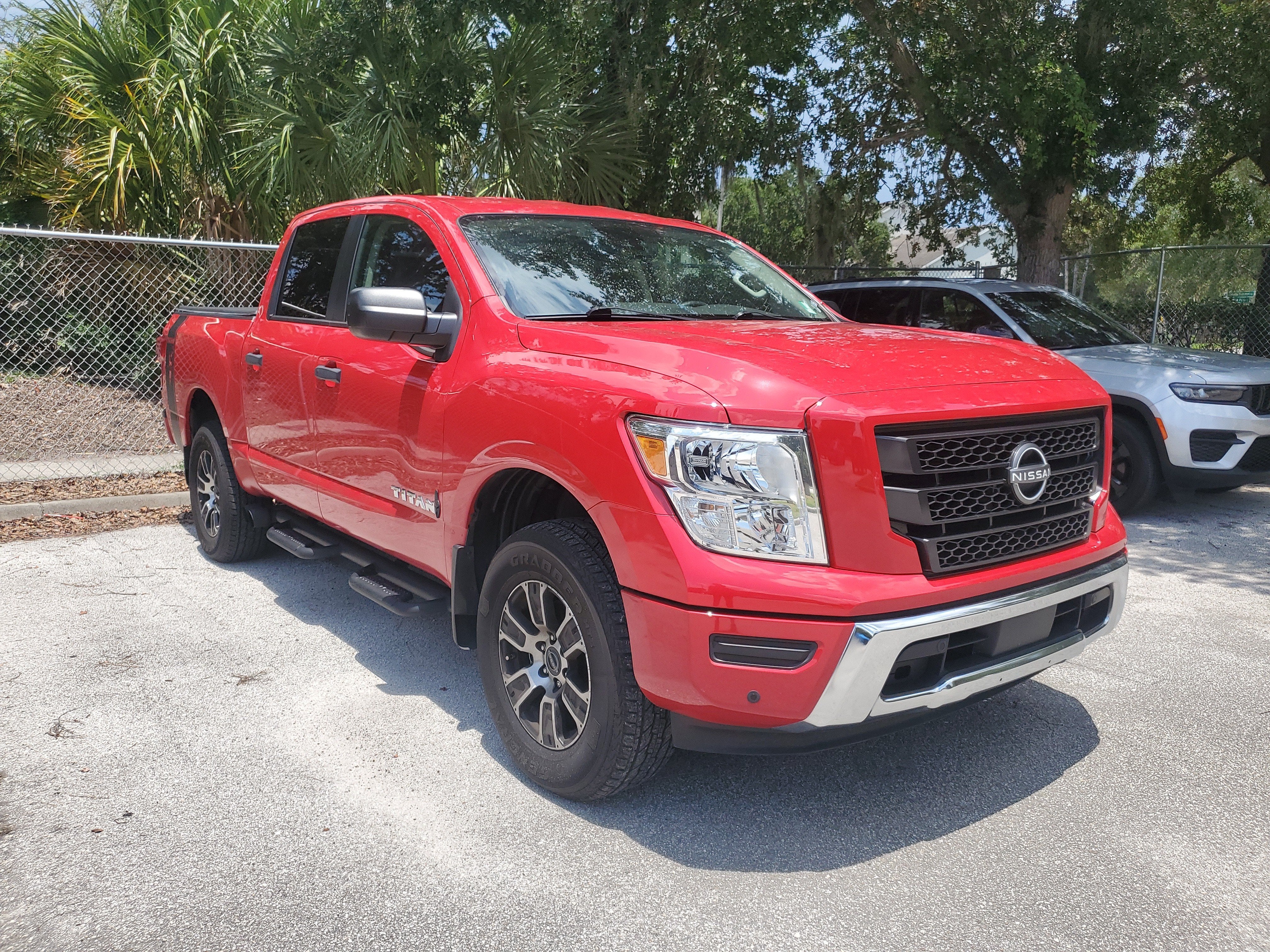 2024 Nissan Titan SV
