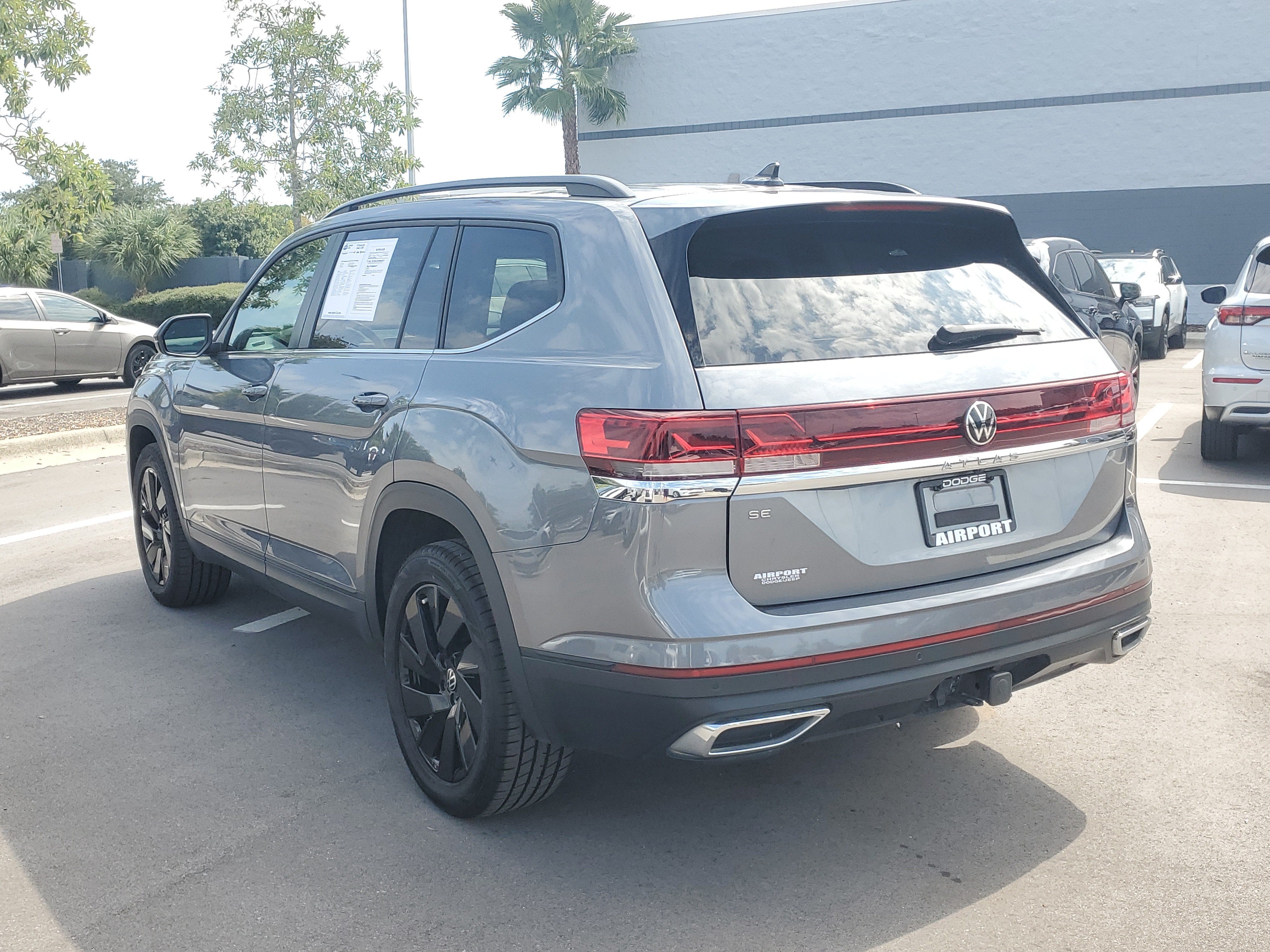 2024 Volkswagen Atlas 2.0T SE w/Technology