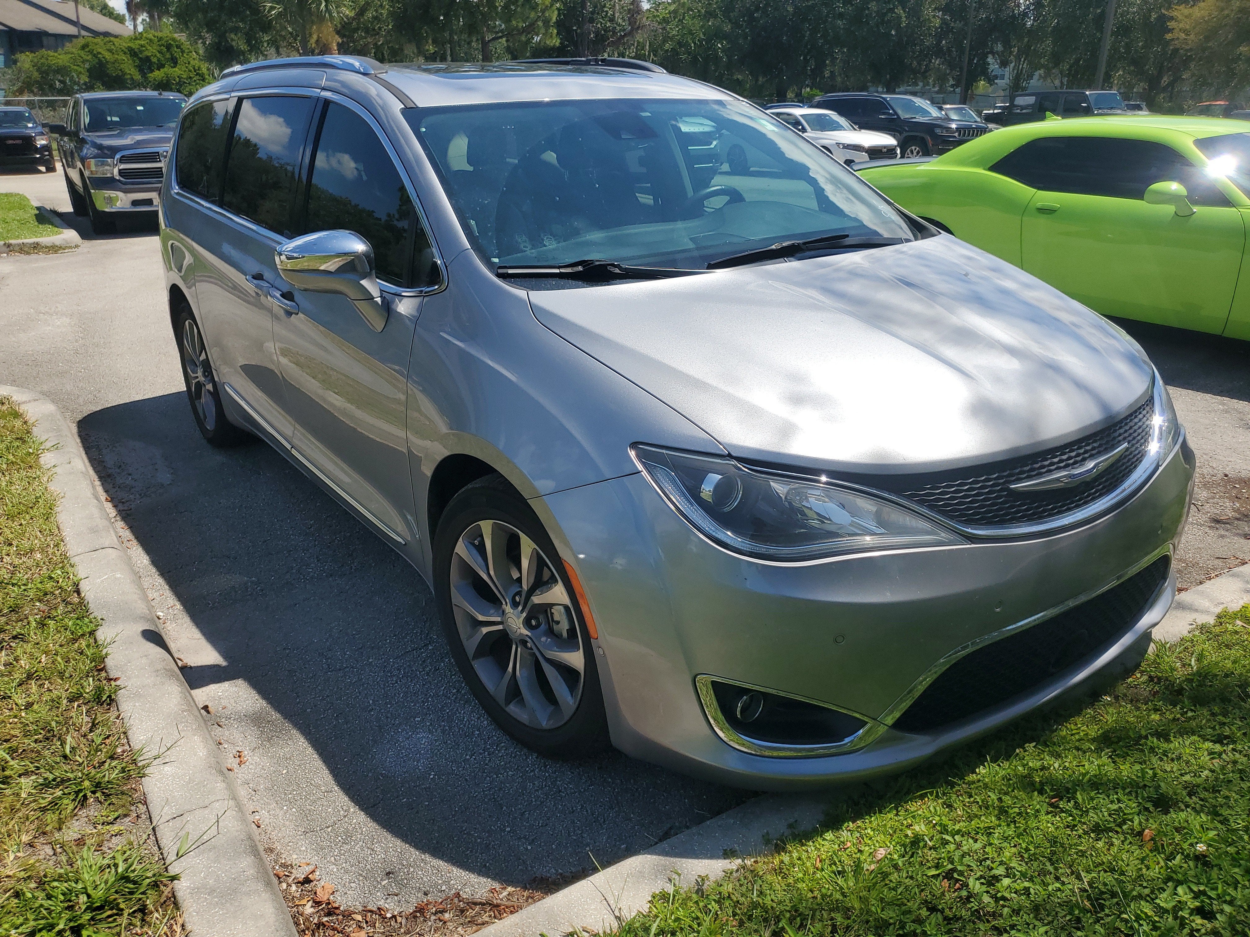 2020 Chrysler Pacifica Limited