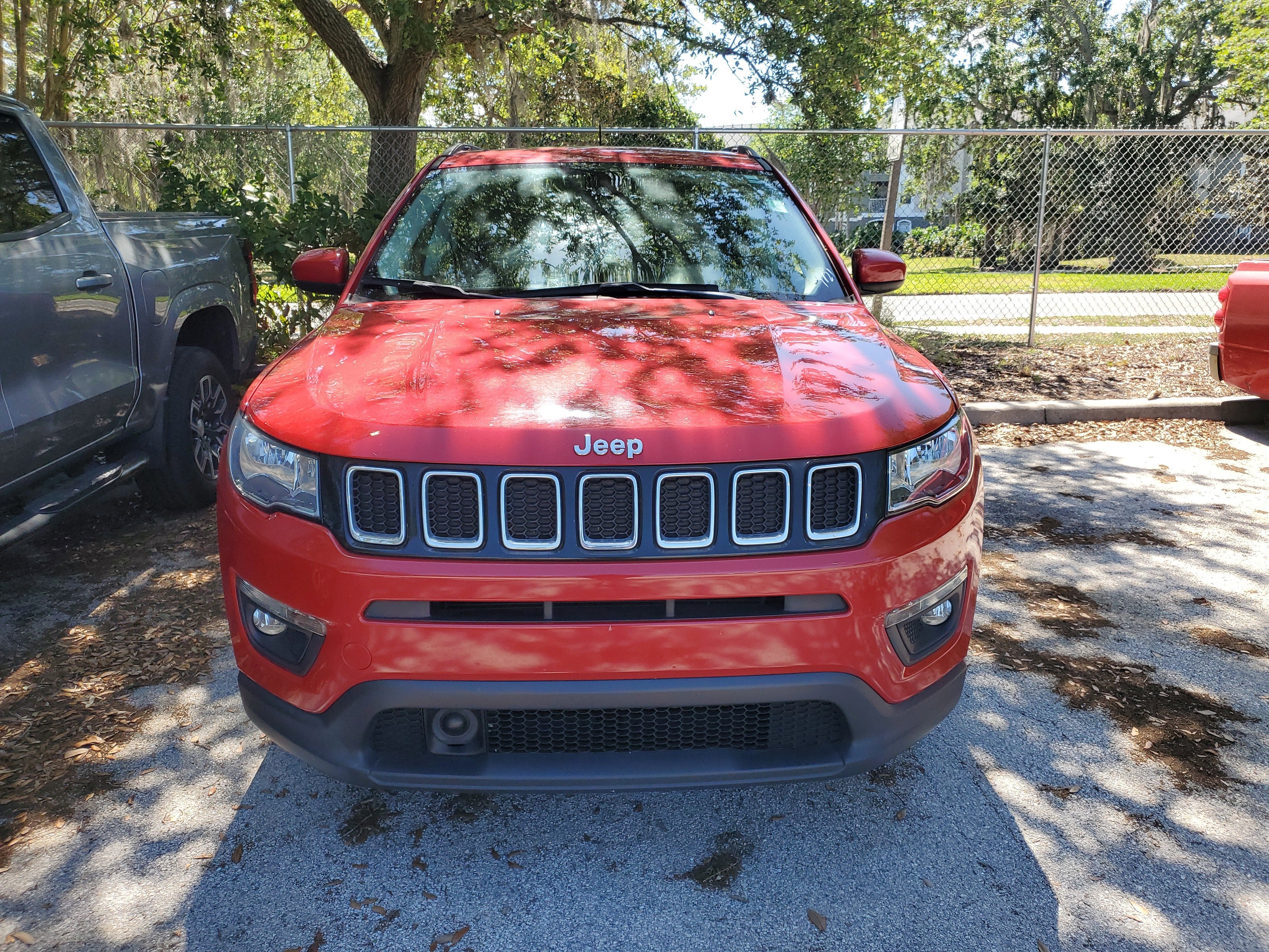 2020 Jeep Compass Latitude w/Sun/Safety Pkg