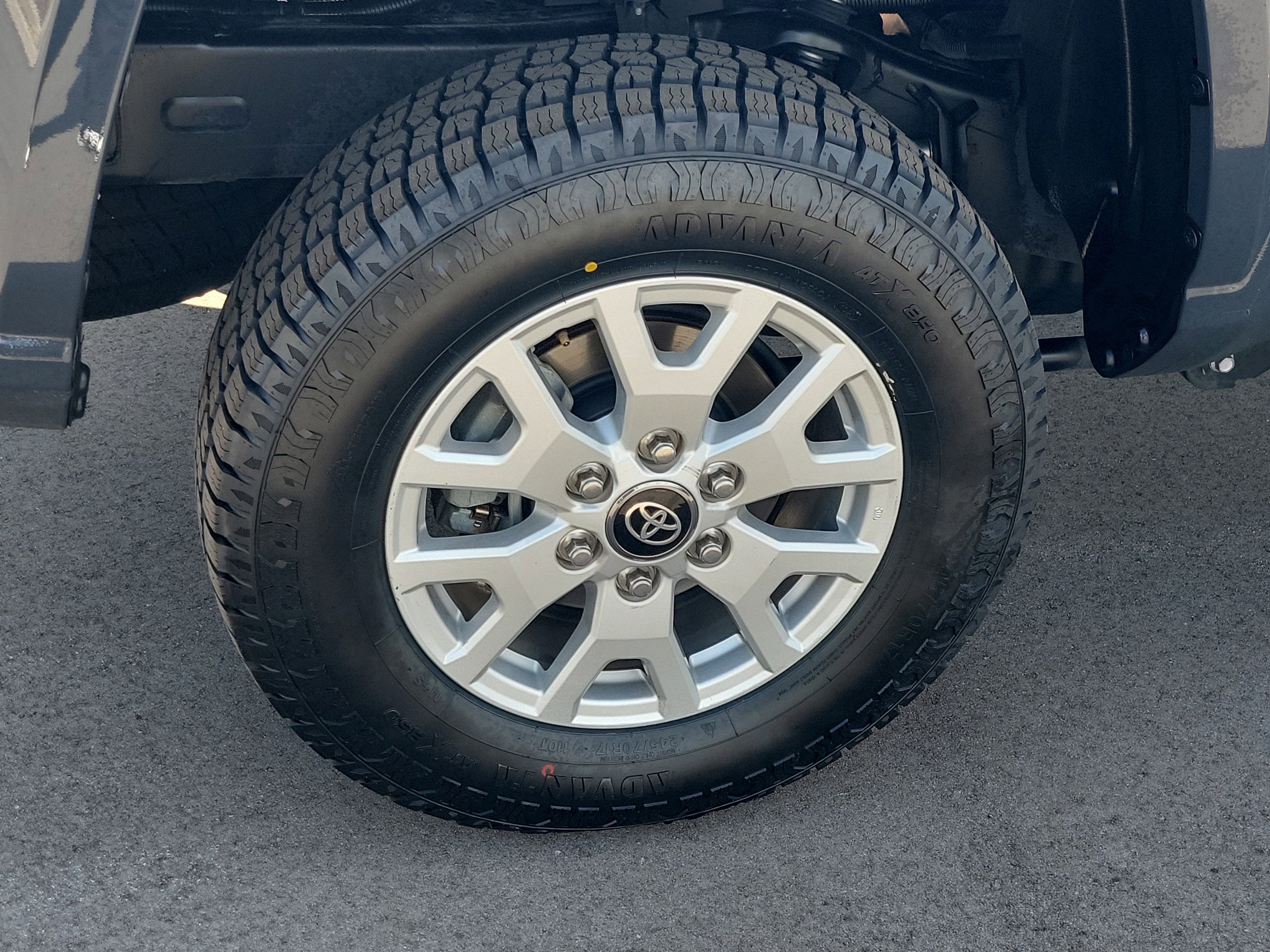 2024 Toyota Tacoma 4WD SR5