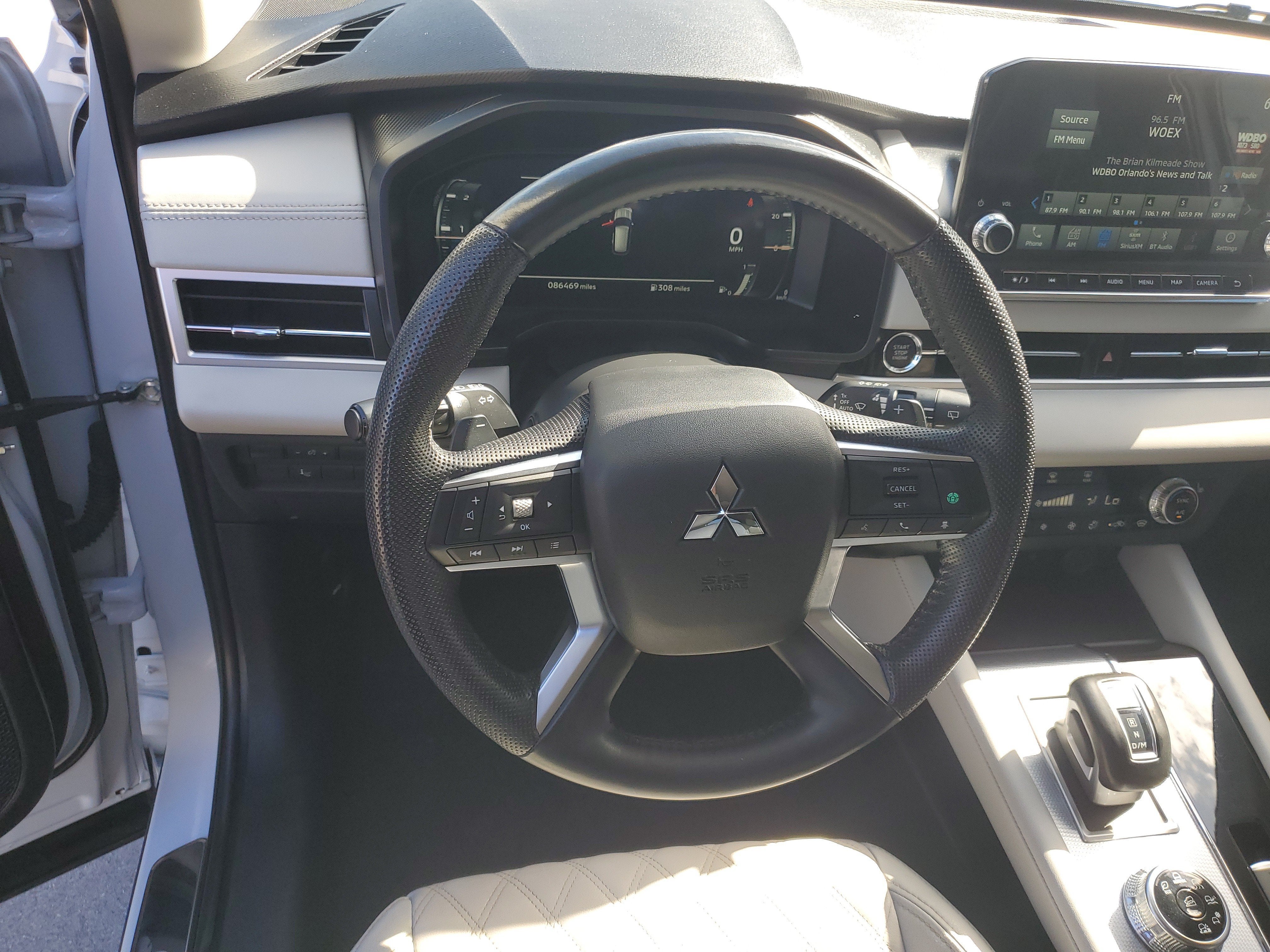 2023 Mitsubishi Outlander SEL