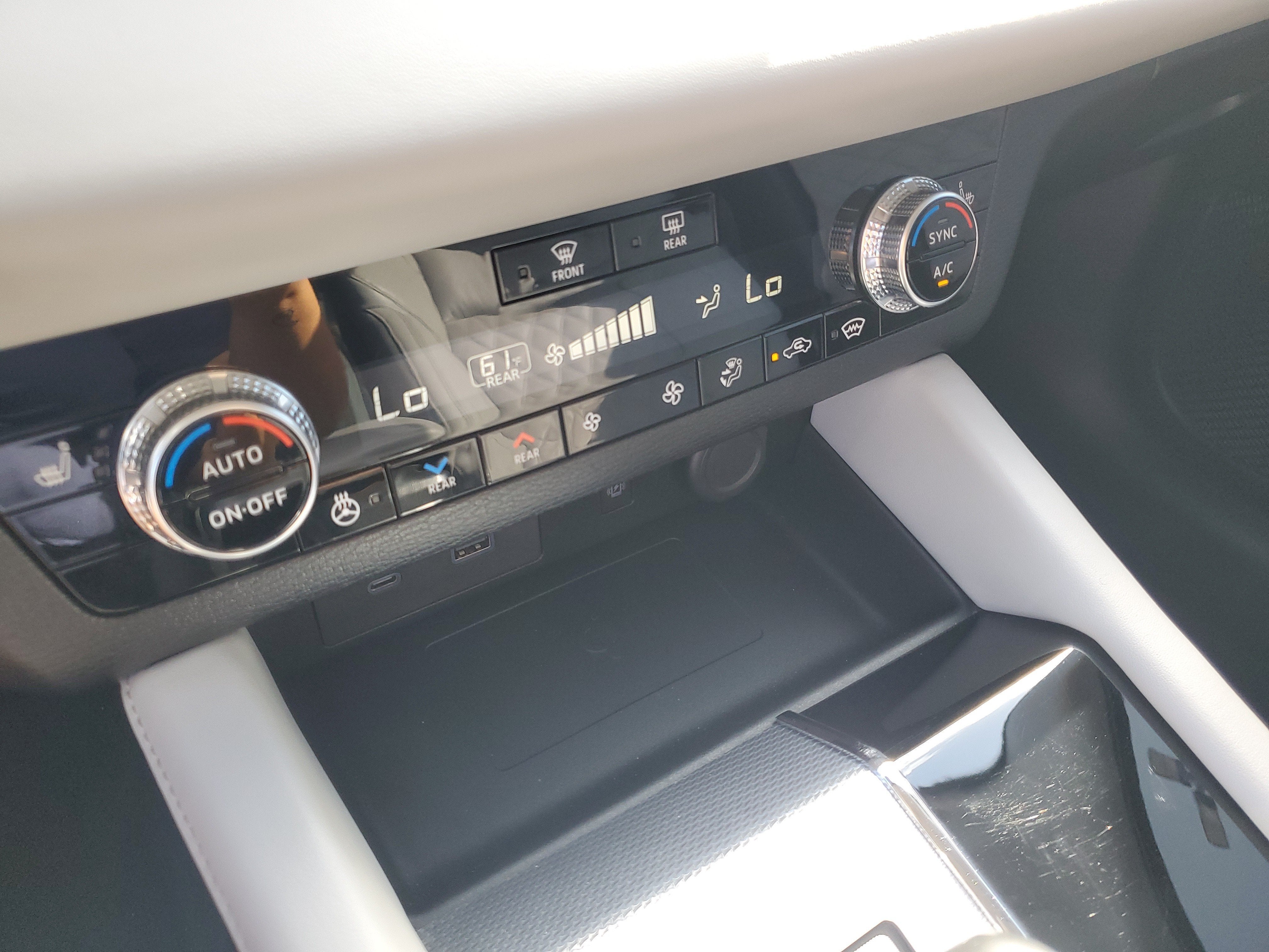 2023 Mitsubishi Outlander SEL