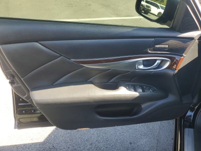 2015 INFINITI Q70 3.7