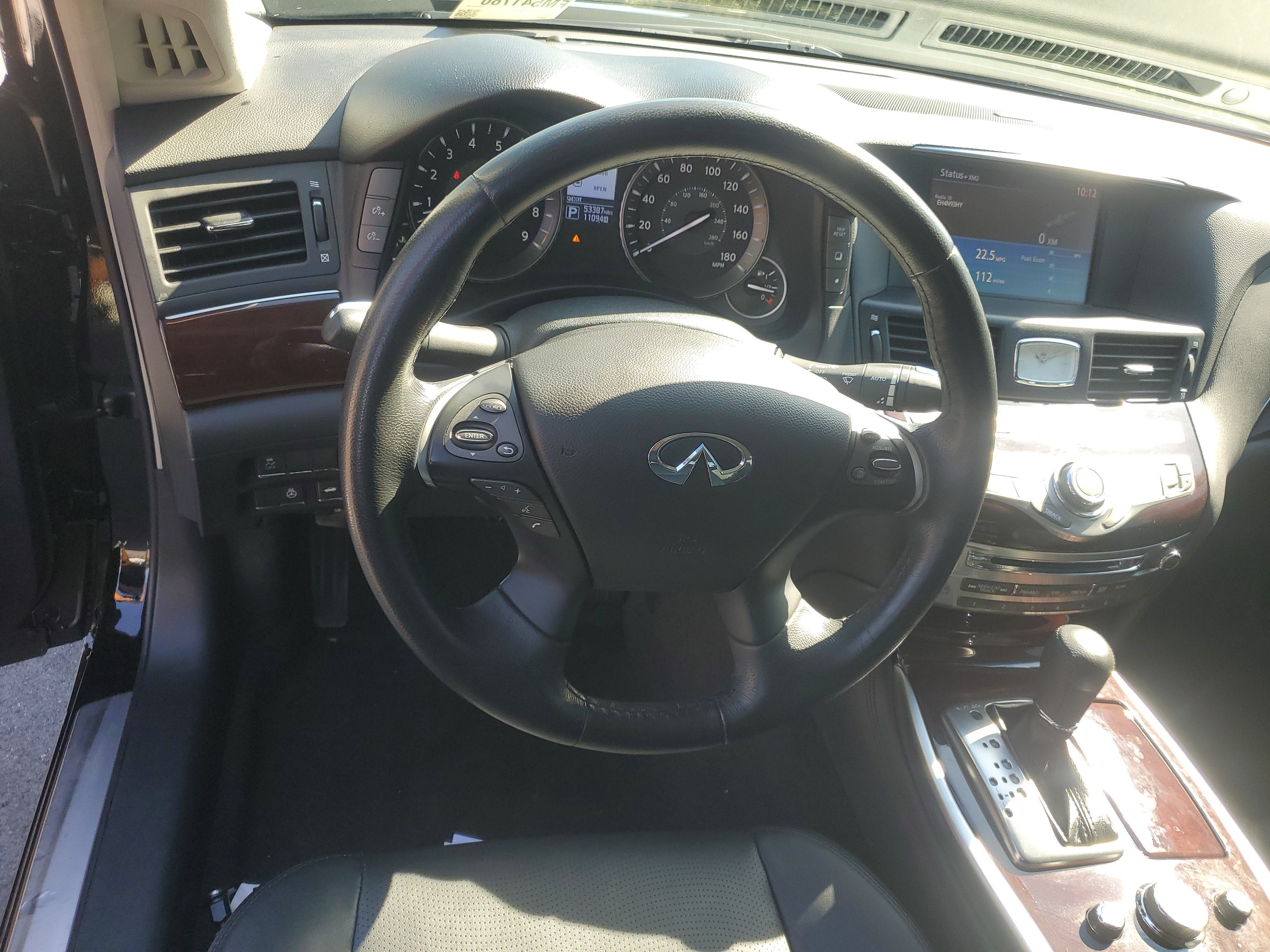 2015 INFINITI Q70 3.7