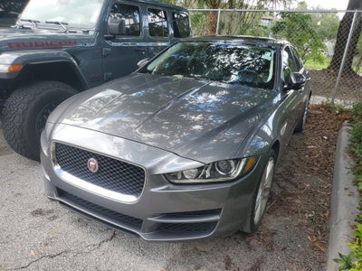 2017 Jaguar XE 35t Prestige