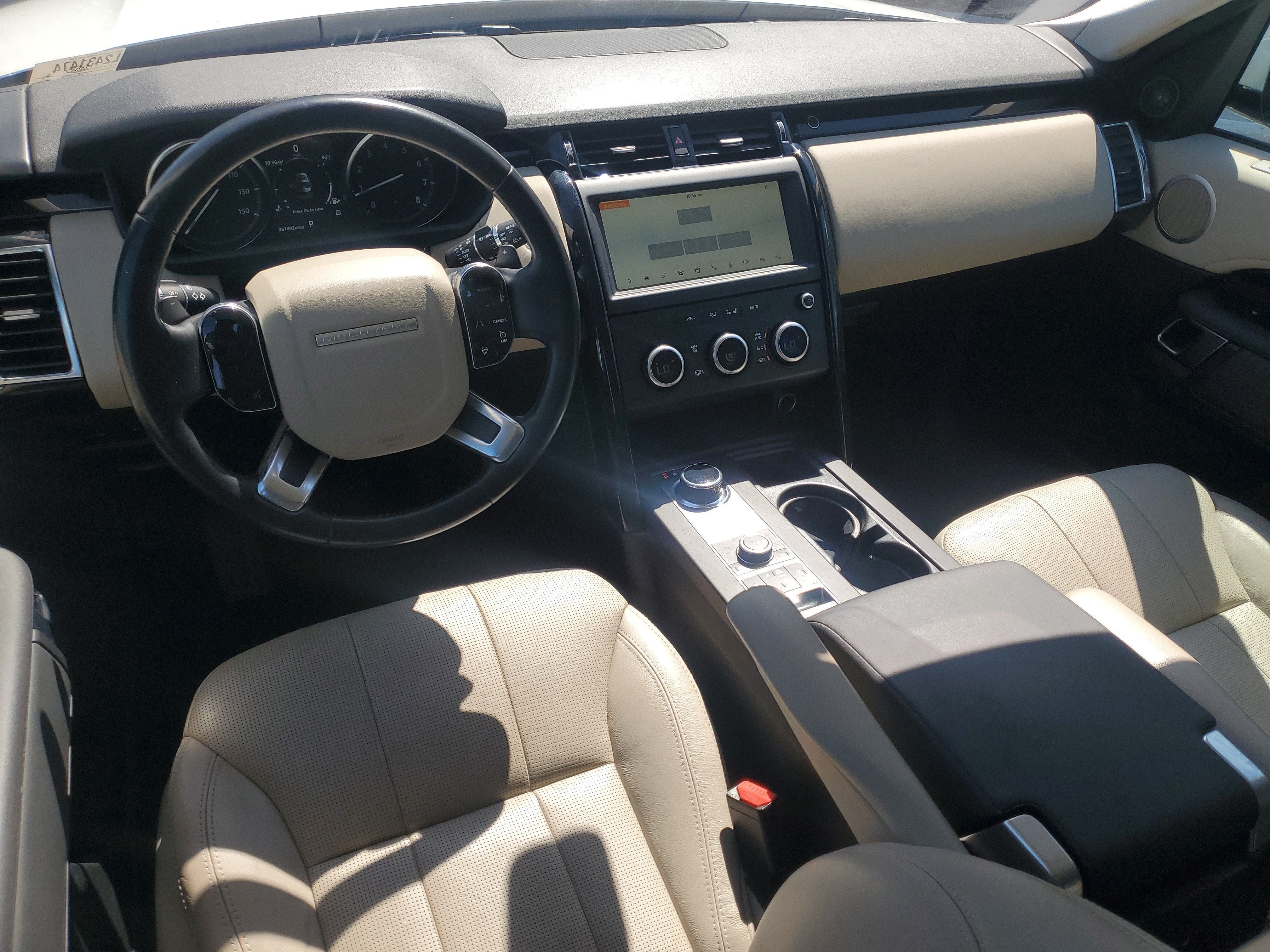 2020 Land Rover Discovery SE