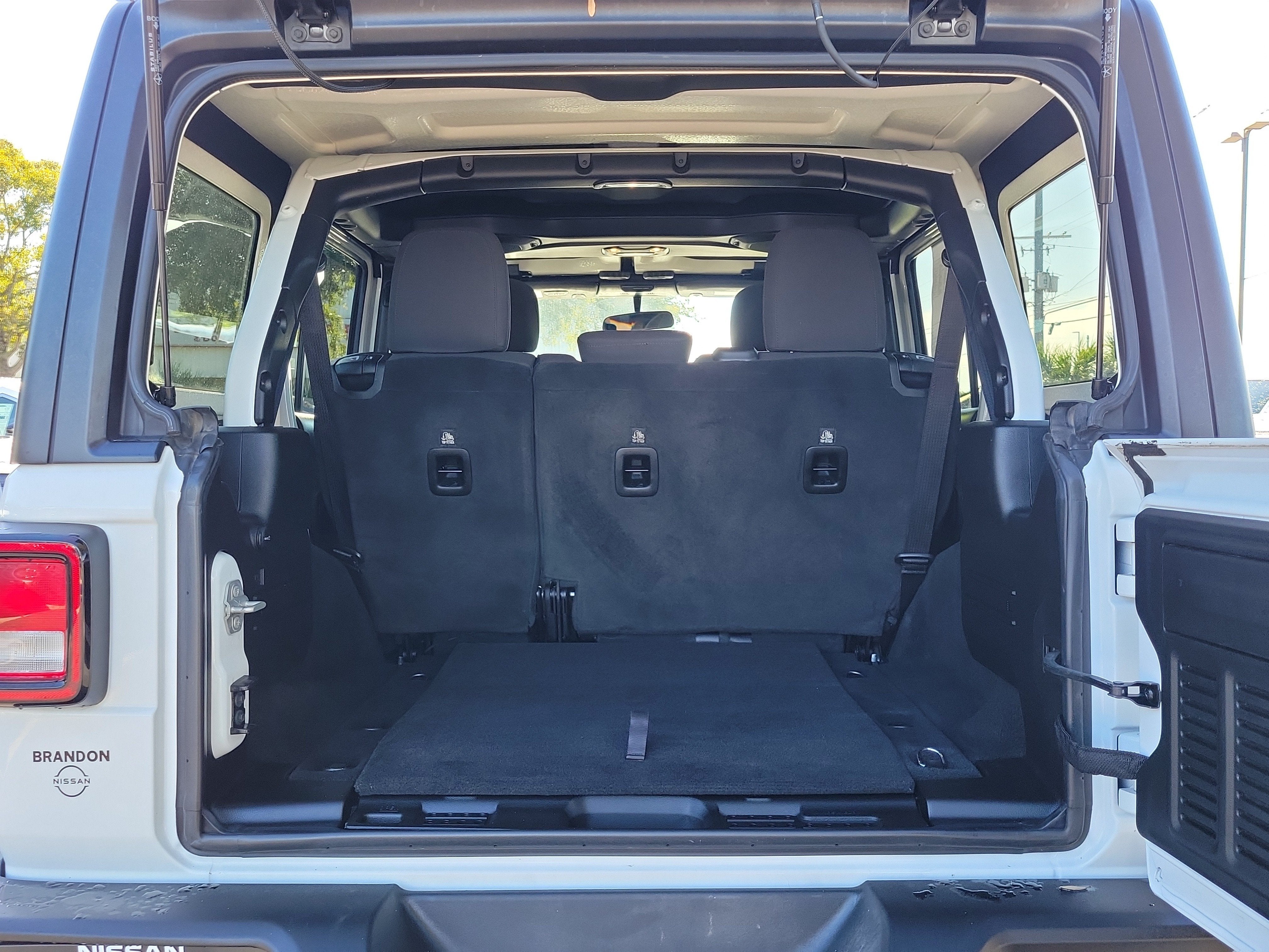 2023 Jeep Wrangler Sport Altitude