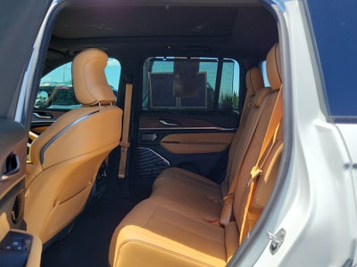 2025 Jeep Grand Cherokee Summit