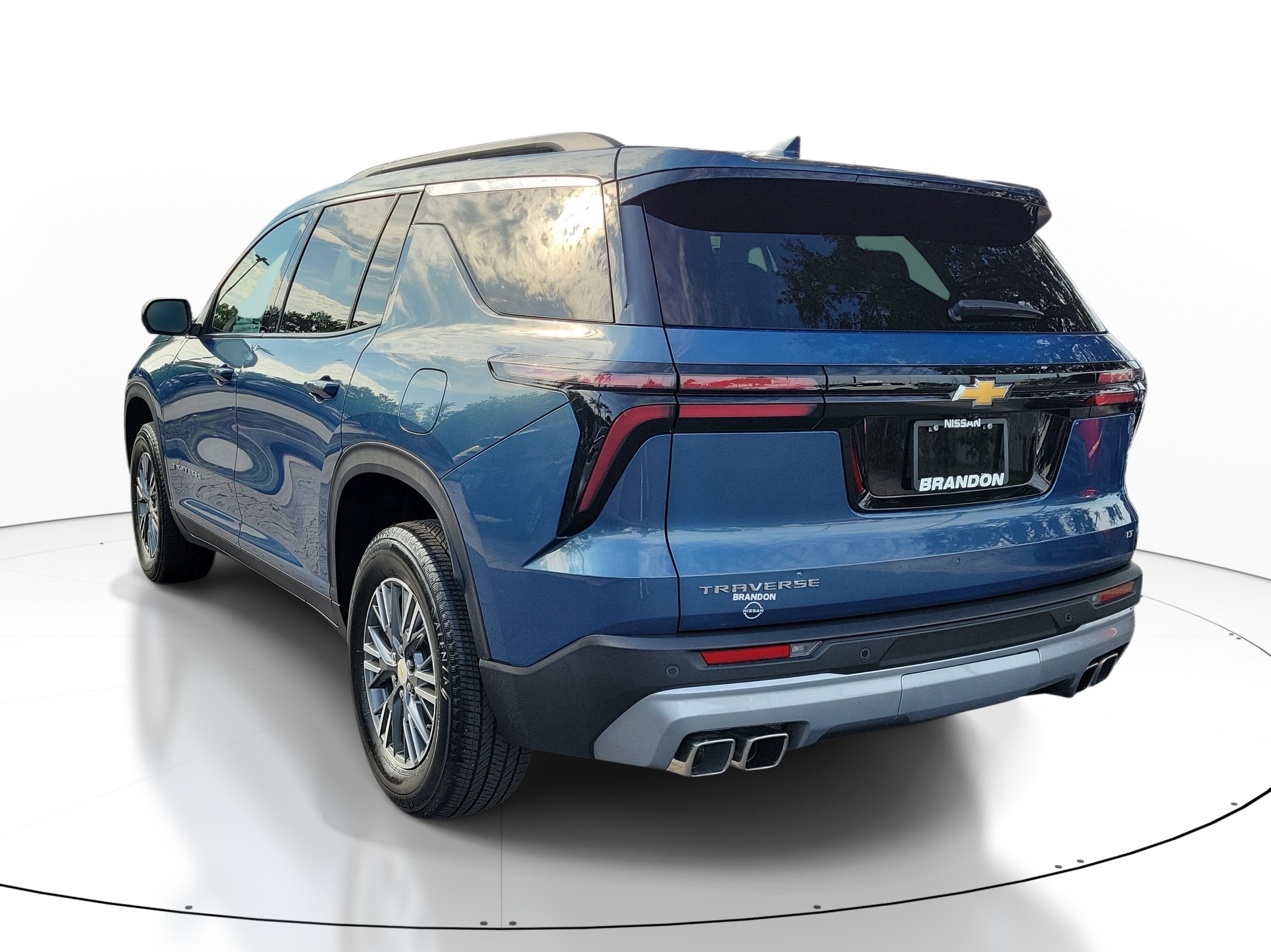 2024 Chevrolet Traverse FWD LT