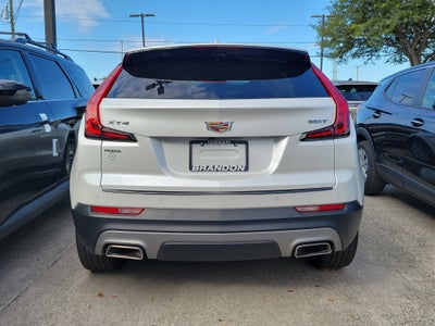 2023 Cadillac XT4 FWD Premium Luxury