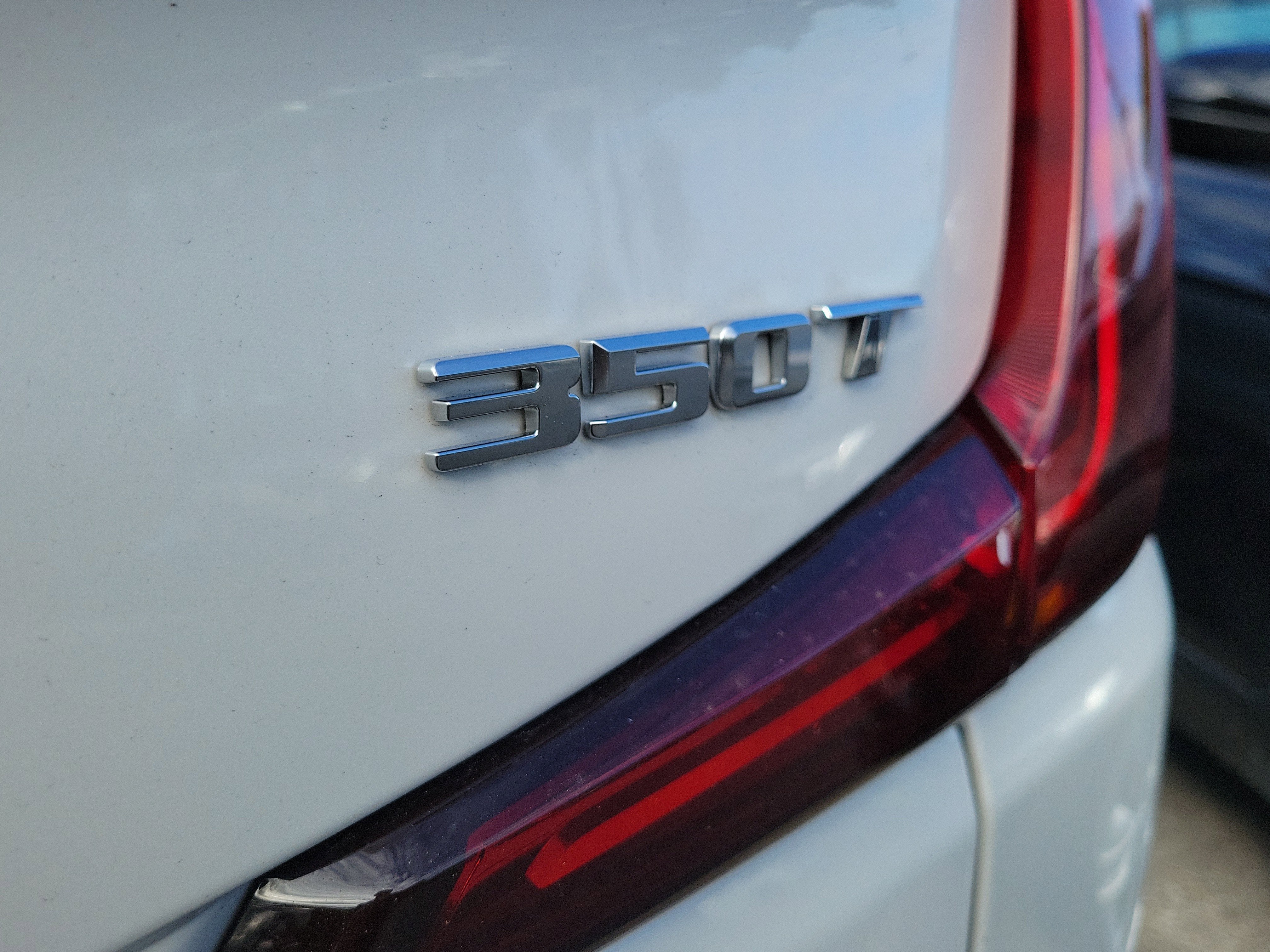 2023 Cadillac XT4 FWD Premium Luxury