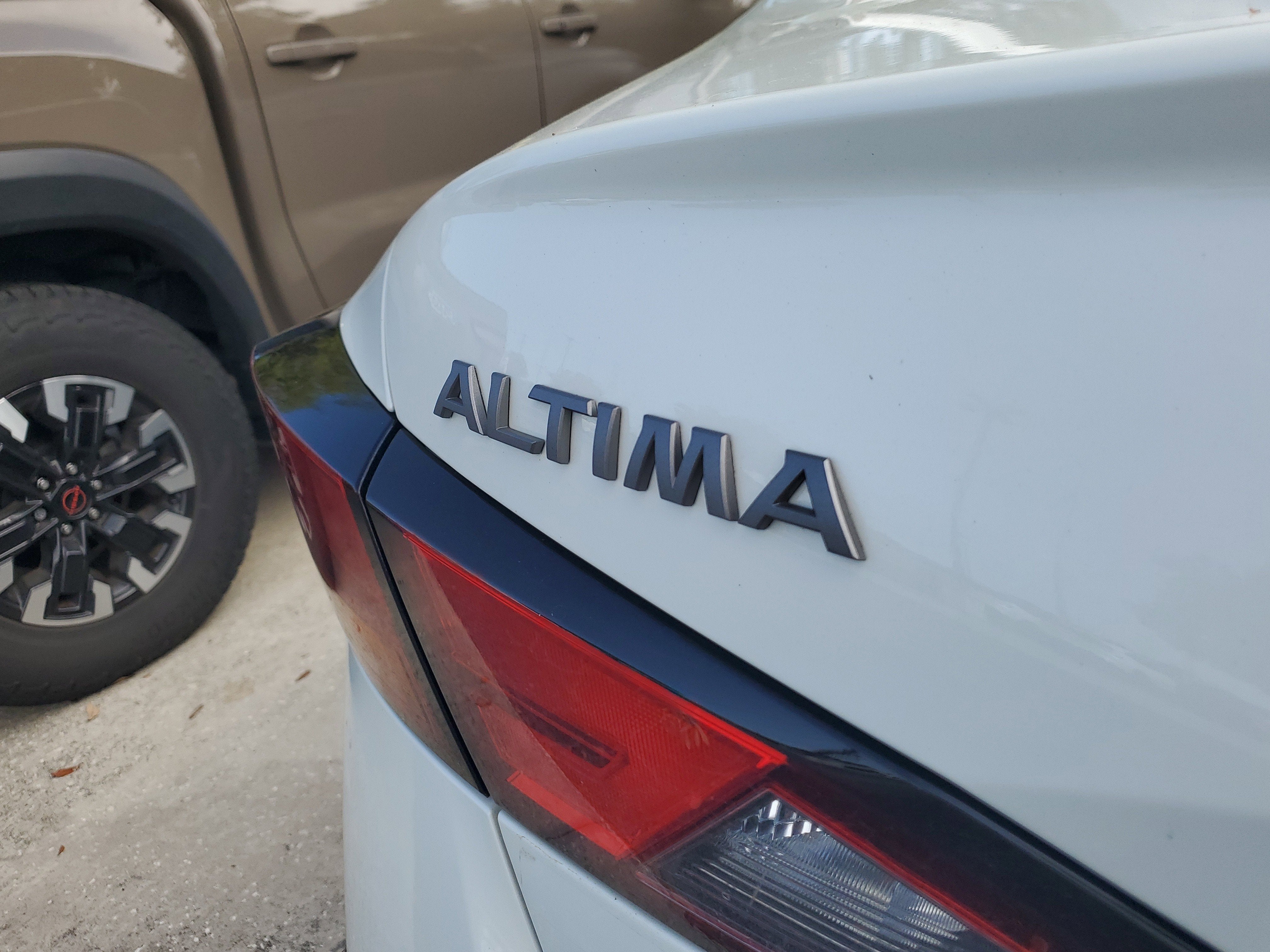2024 Nissan Altima 2.5 SL