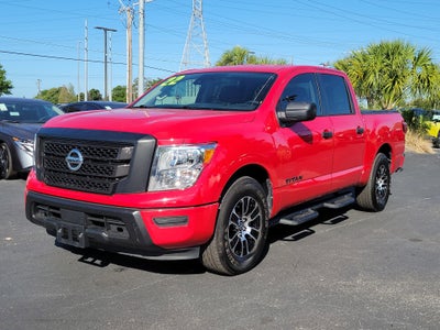 2022 Nissan Titan SV