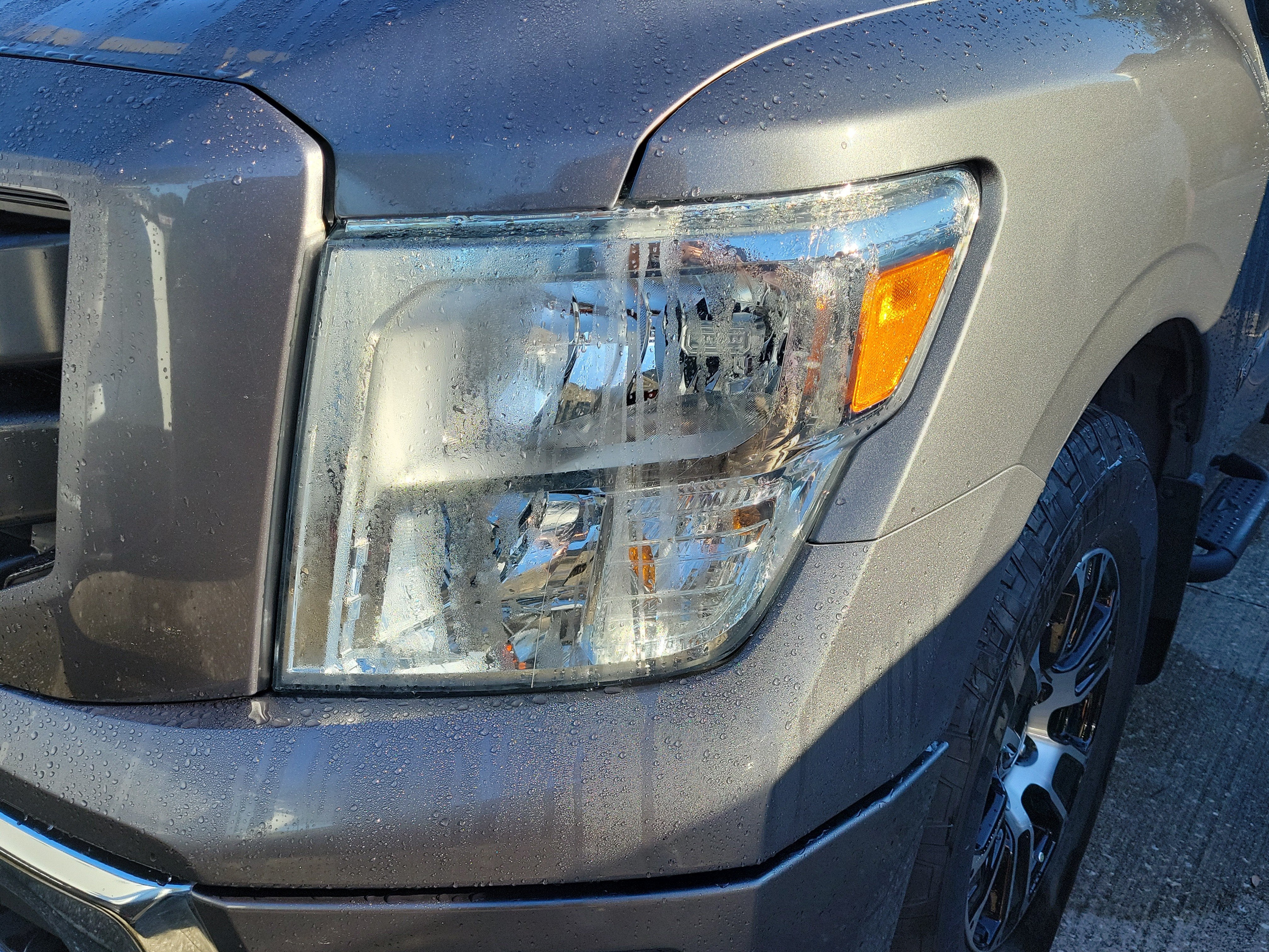 2023 Nissan Titan SV
