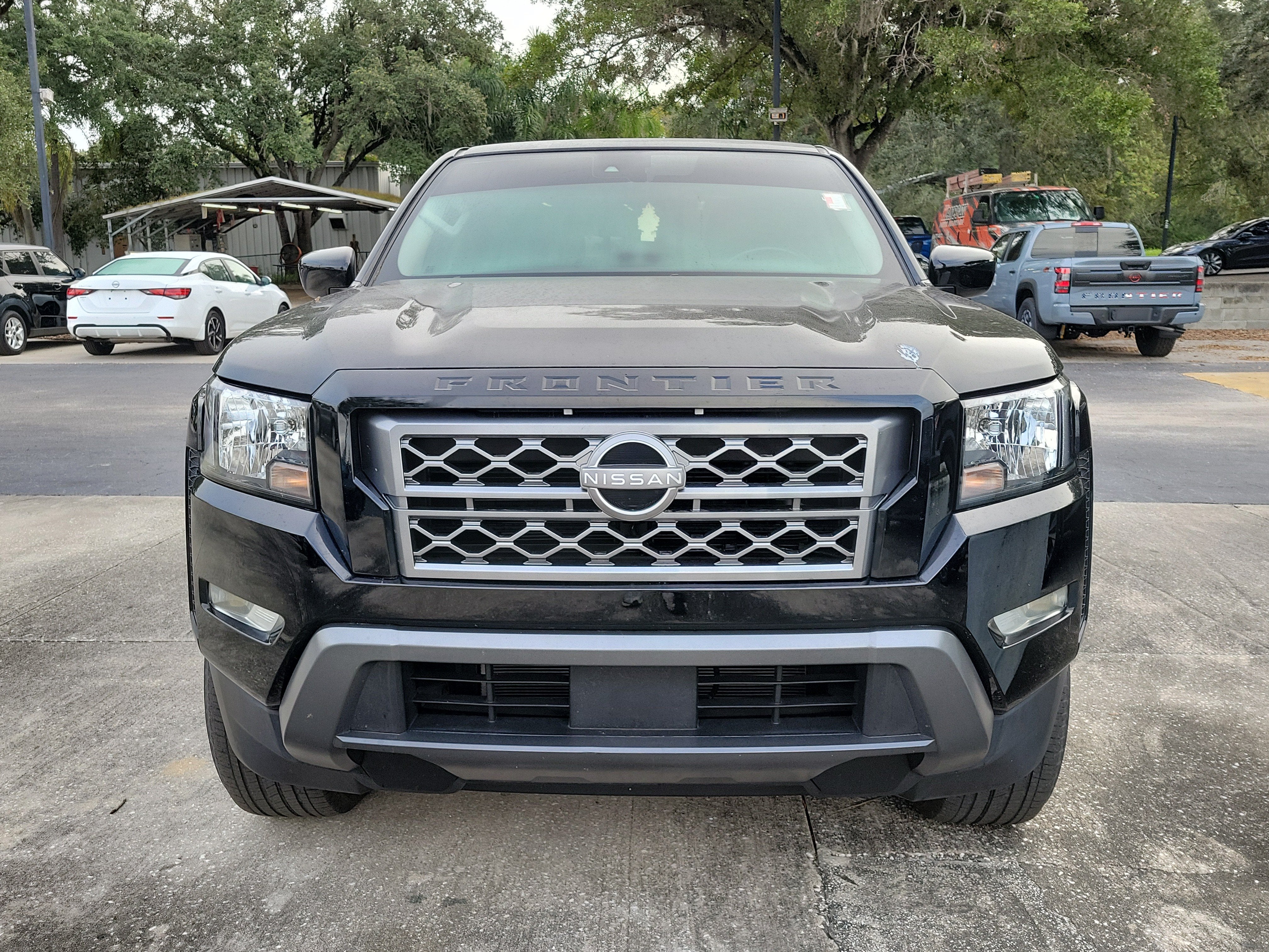 2024 Nissan Frontier SV
