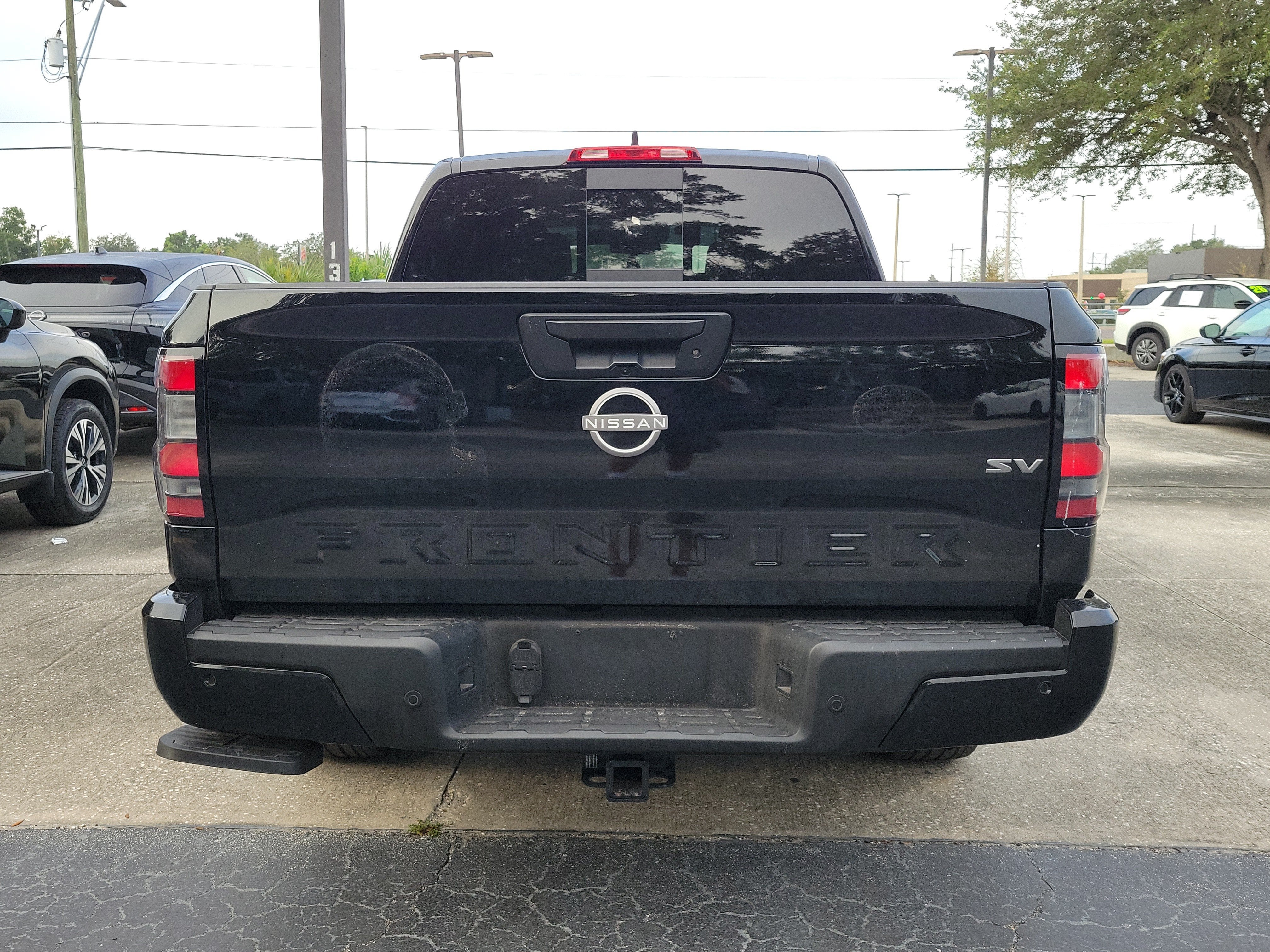 2024 Nissan Frontier SV