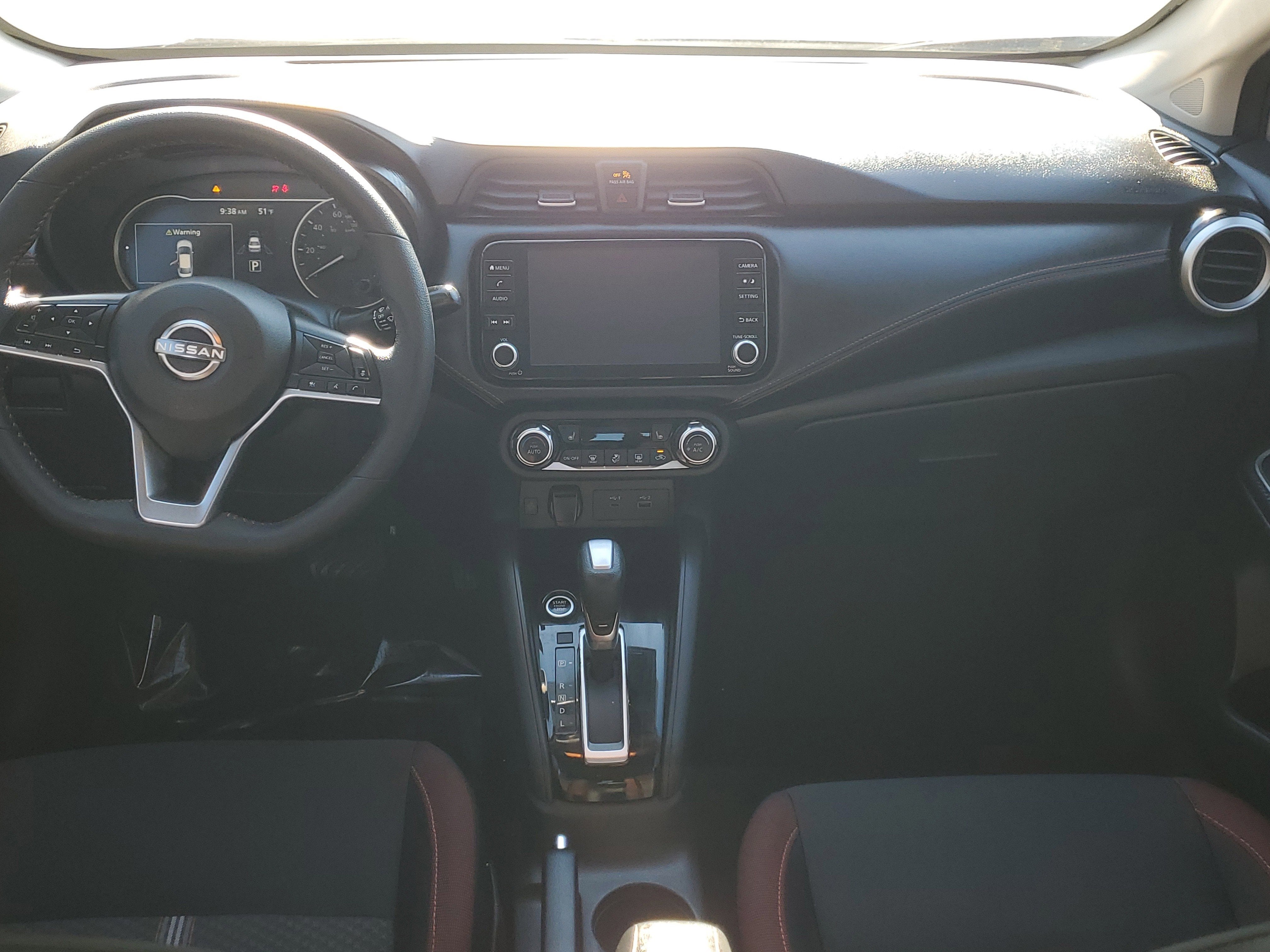 2023 Nissan Versa SR