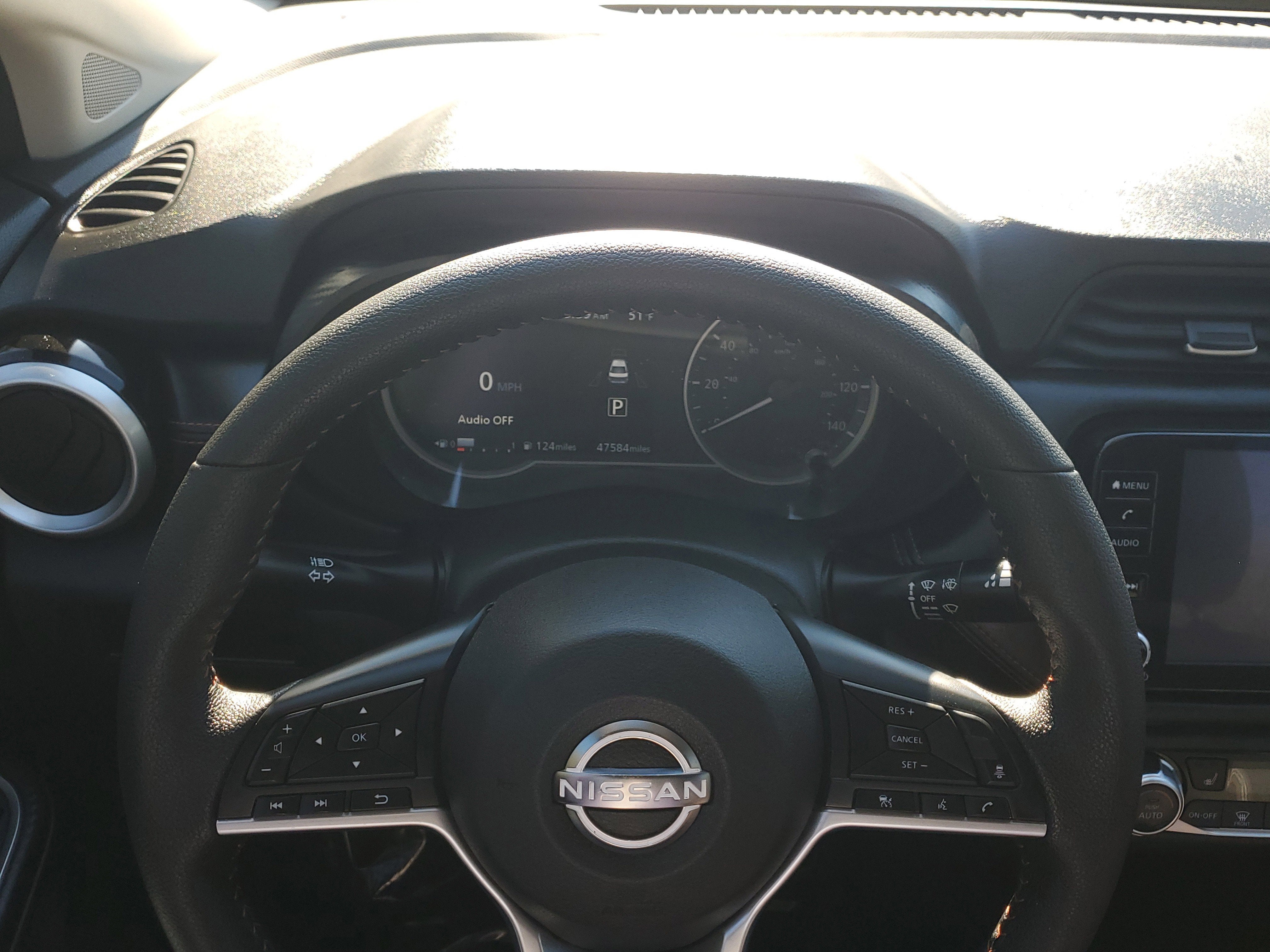 2023 Nissan Versa SR