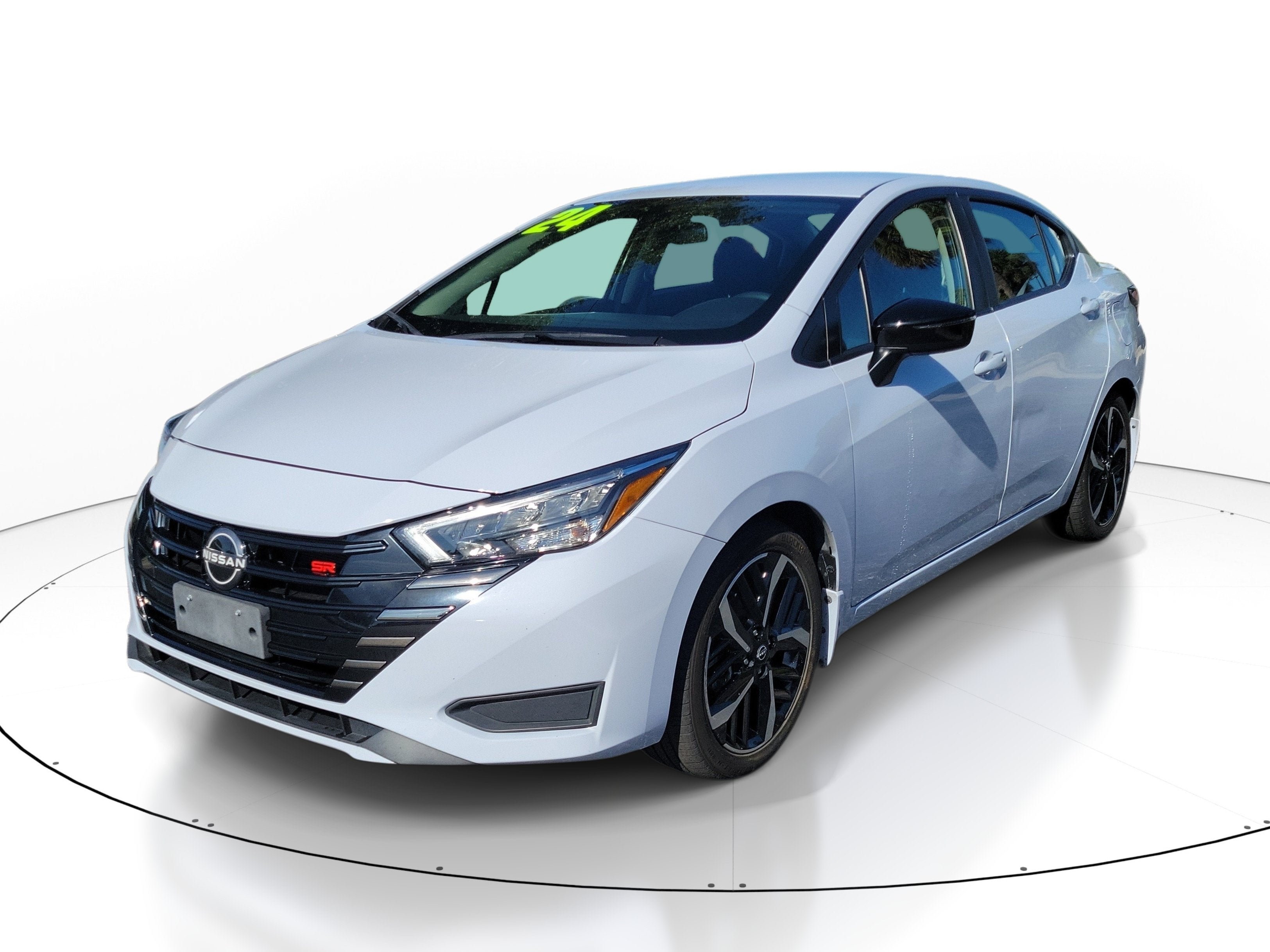 2024 Nissan Versa SR