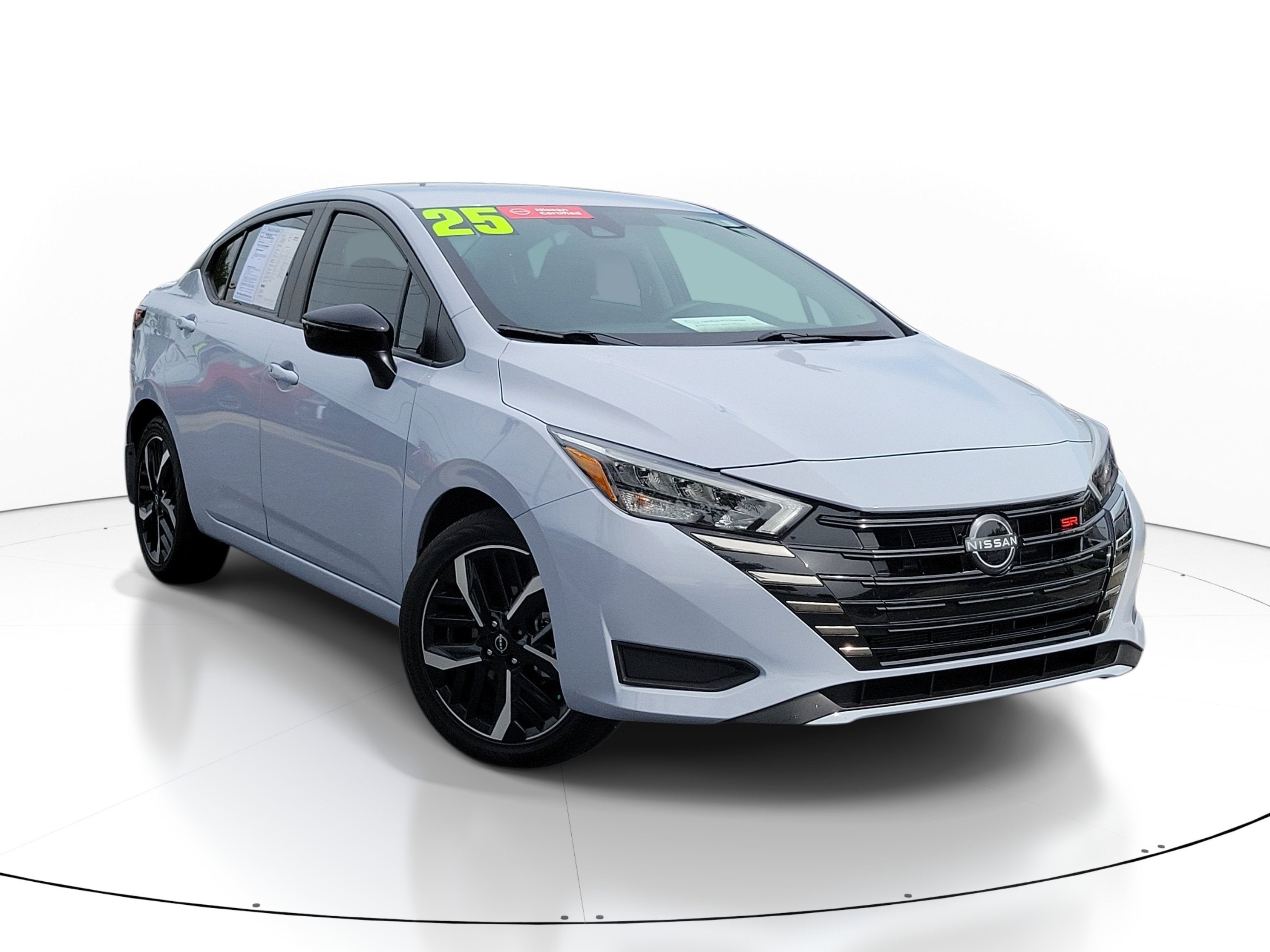 2025 Nissan Versa 1.6 SR CVT's photo