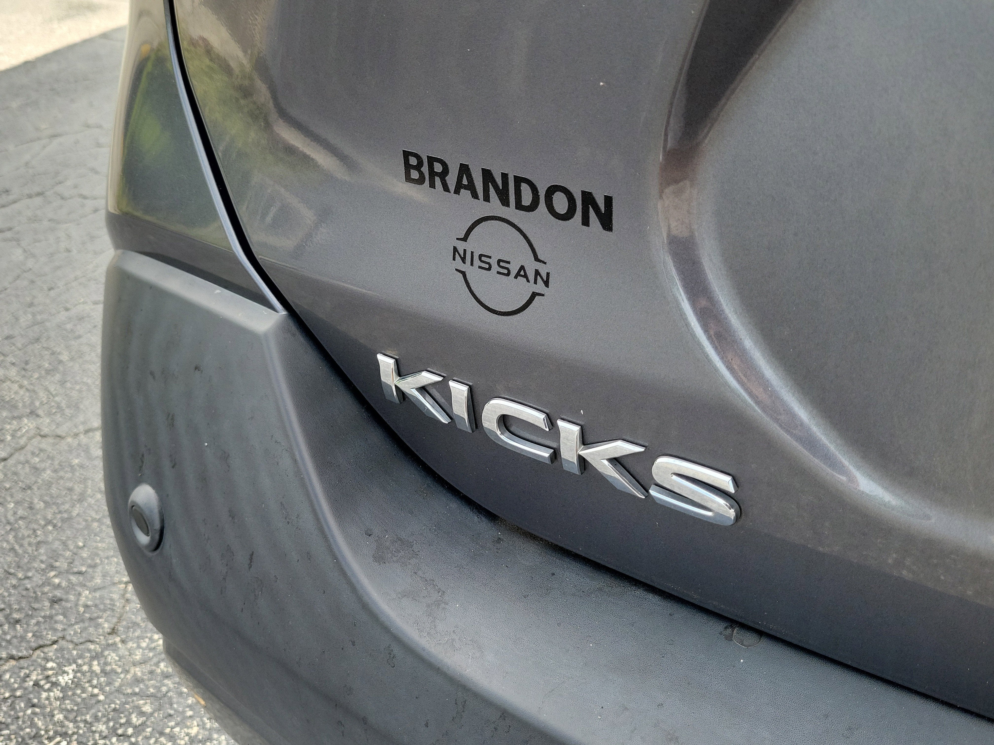 2020 Nissan Kicks SR