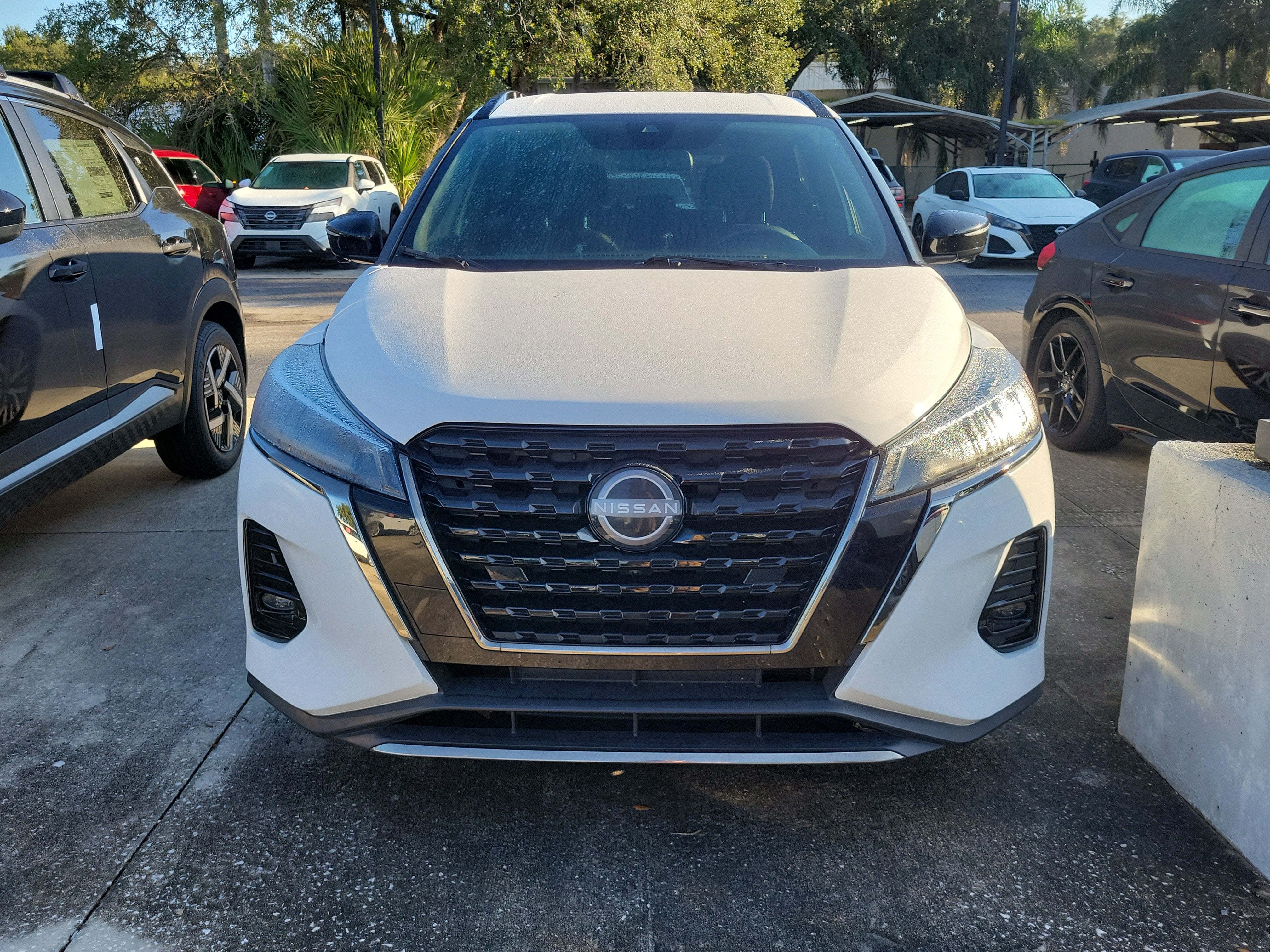 2024 Nissan Kicks SR