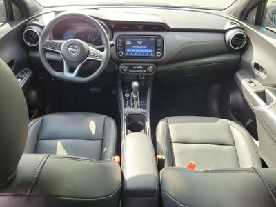2022 Nissan Kicks SR