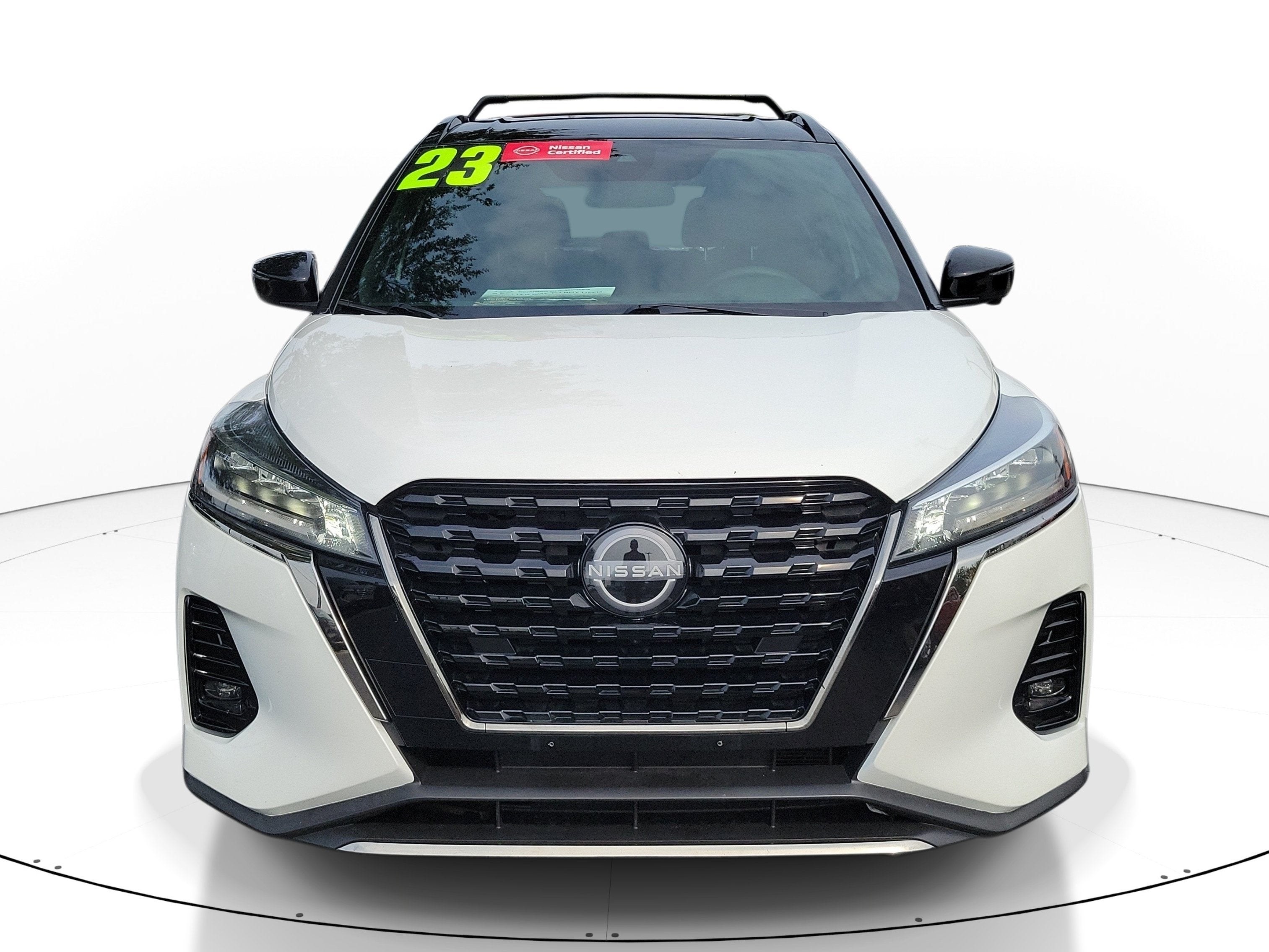 2023 Nissan Kicks SR