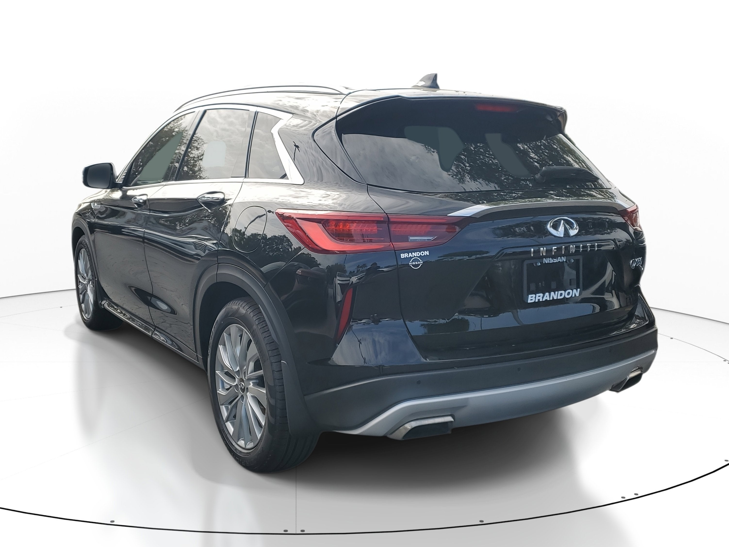 2023 INFINITI QX50 LUXE