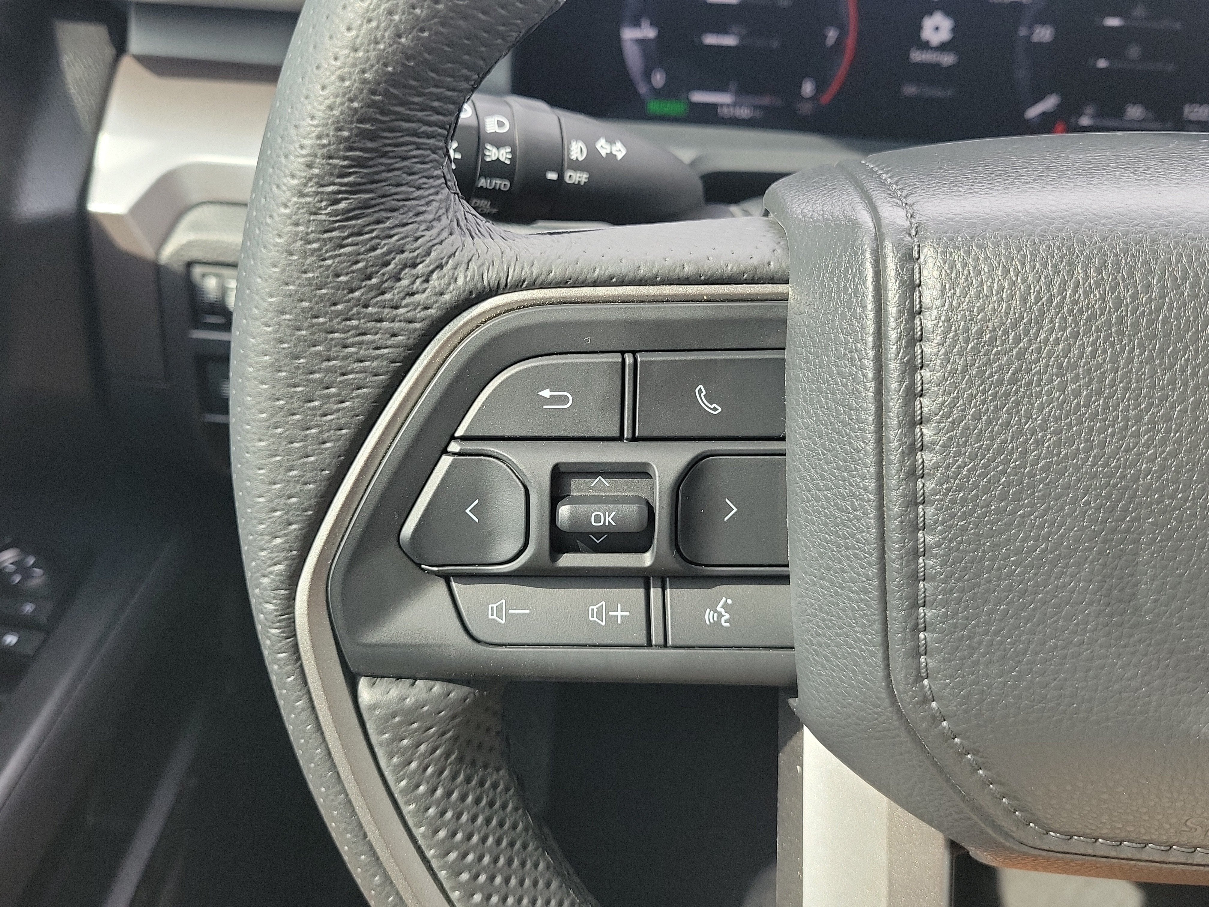 2024 Toyota Tacoma 4WD TRD Sport Hybrid
