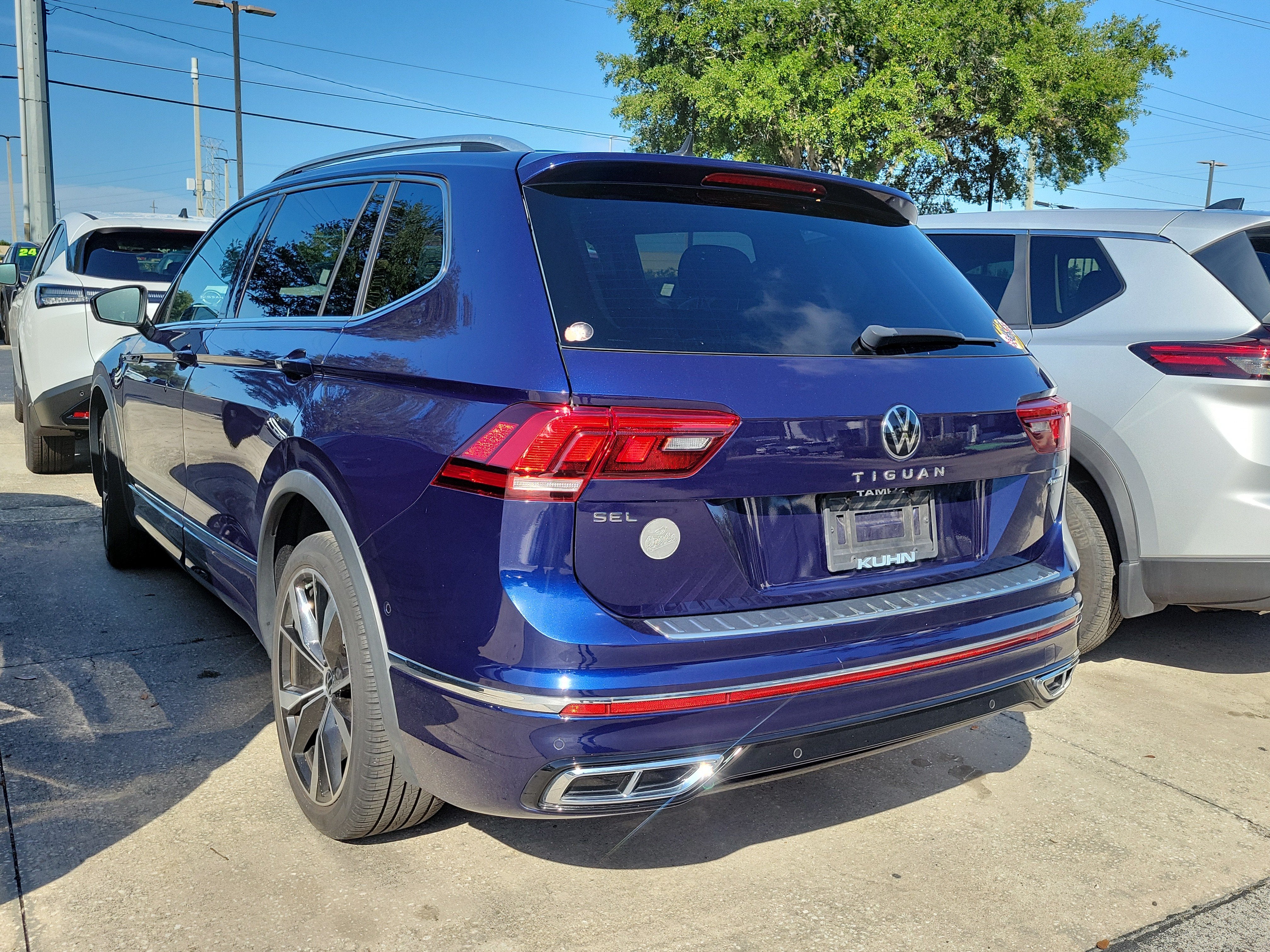 2022 Volkswagen Tiguan SEL R-Line