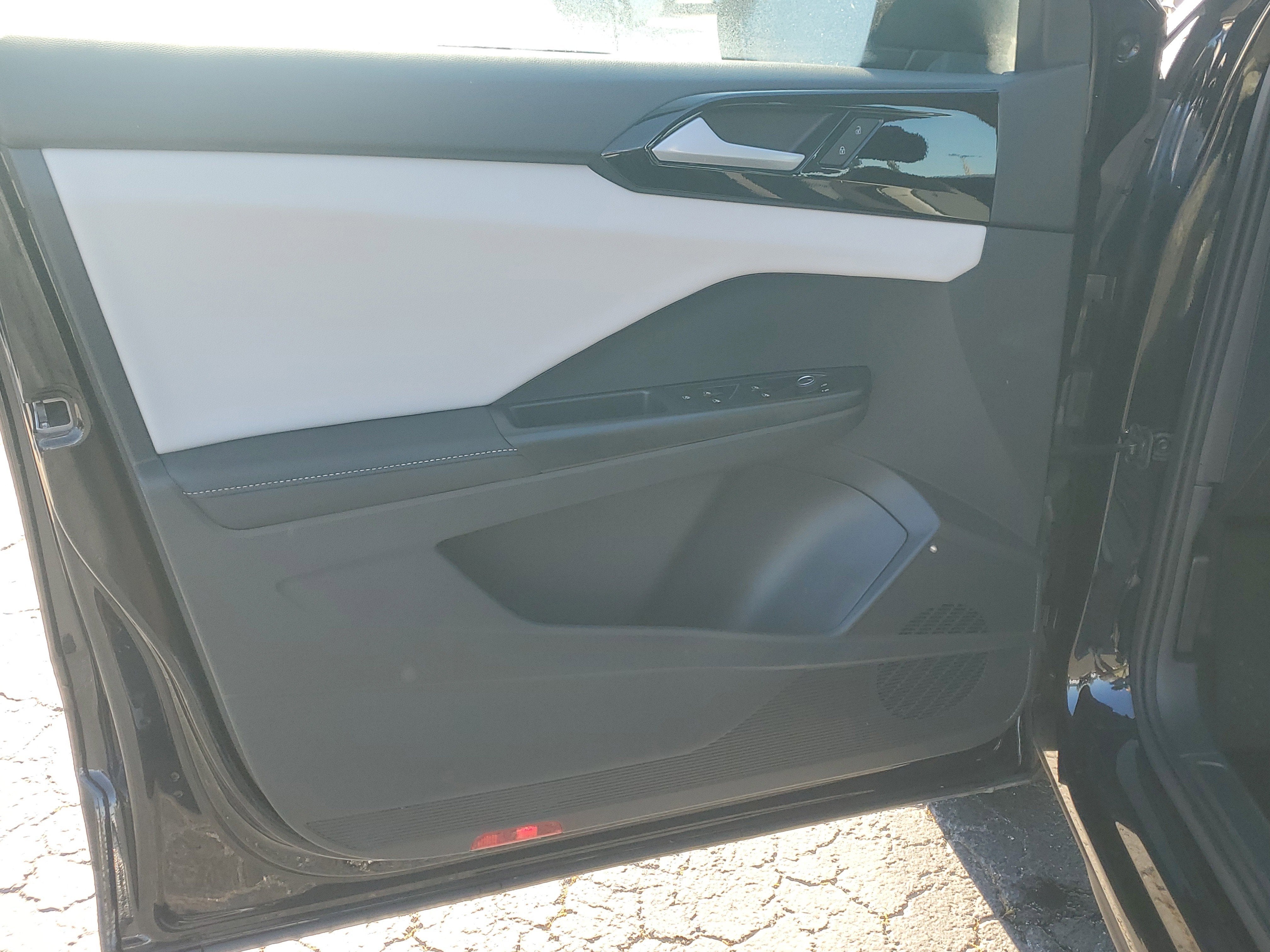 2025 Volkswagen Taos S