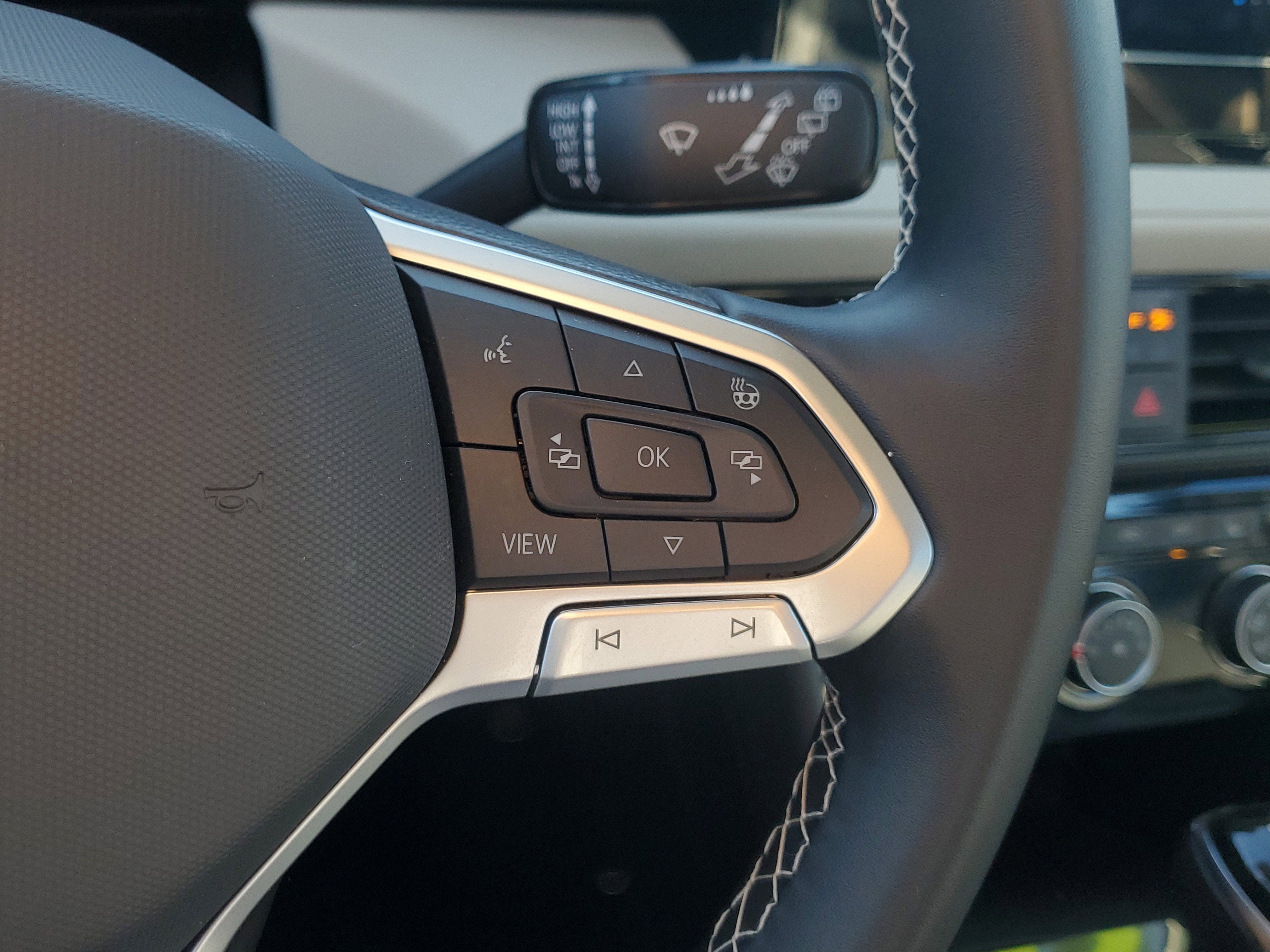 2025 Volkswagen Taos S