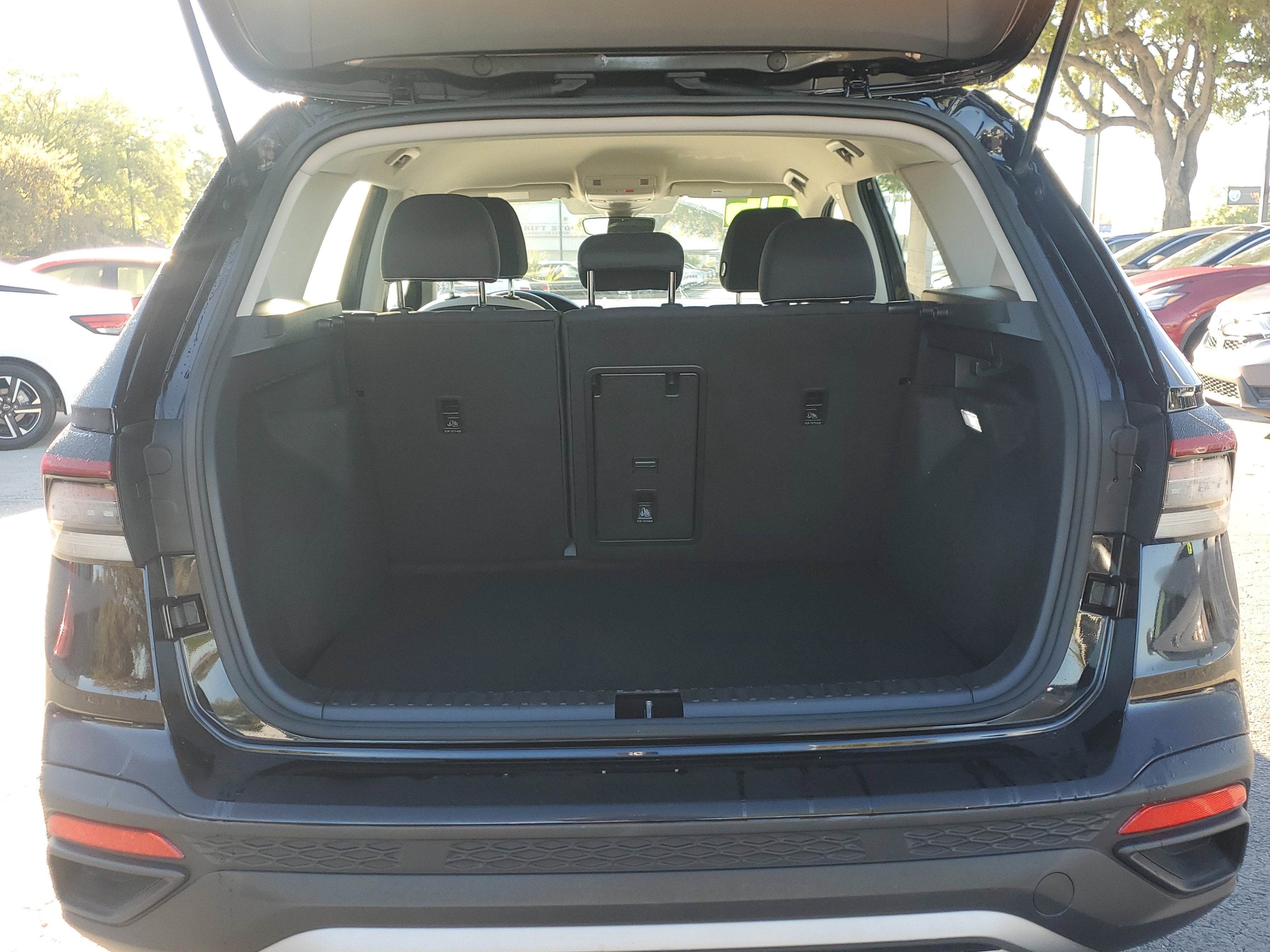 2025 Volkswagen Taos S