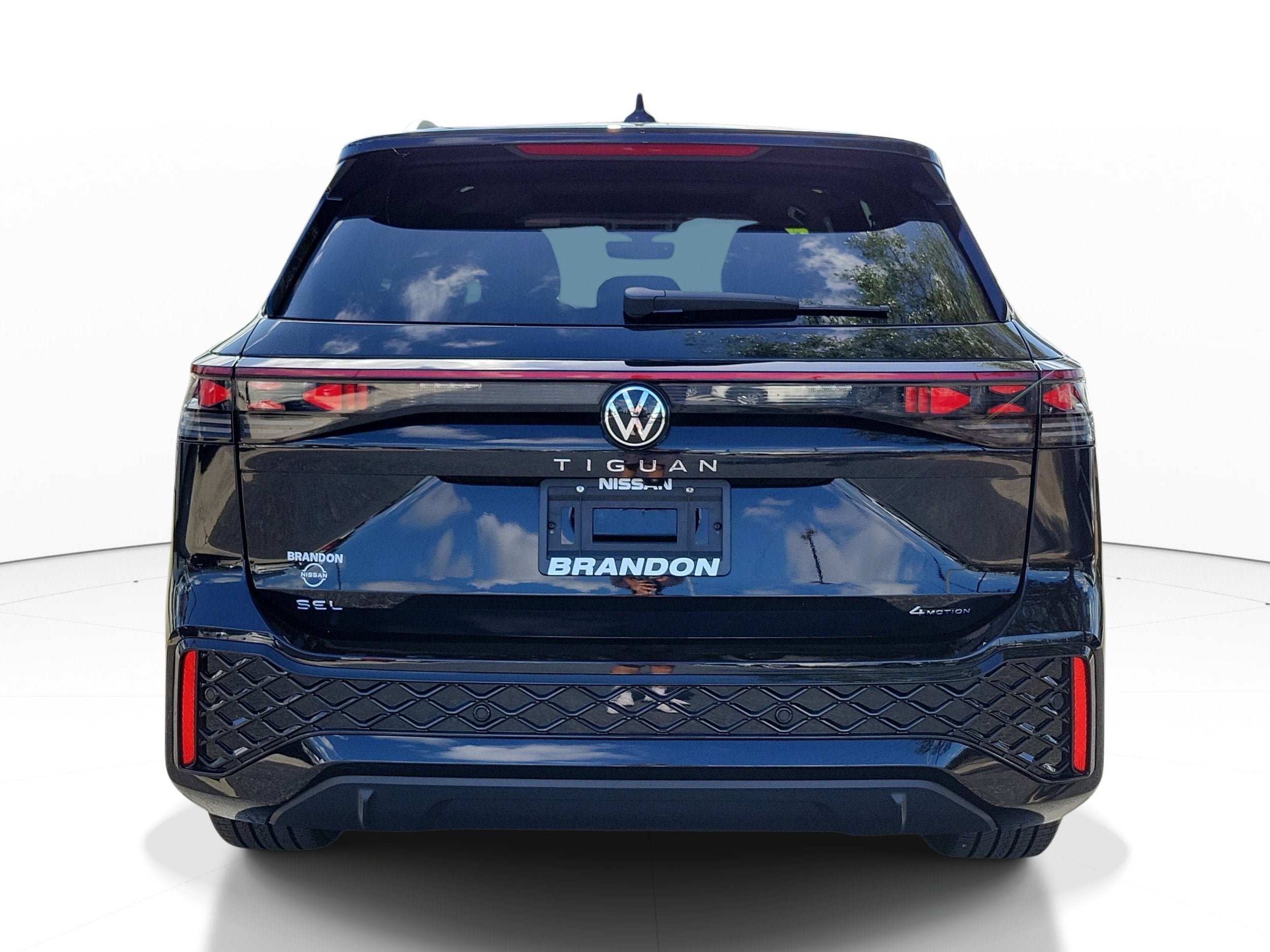 2025 Volkswagen Tiguan SEL R-Line