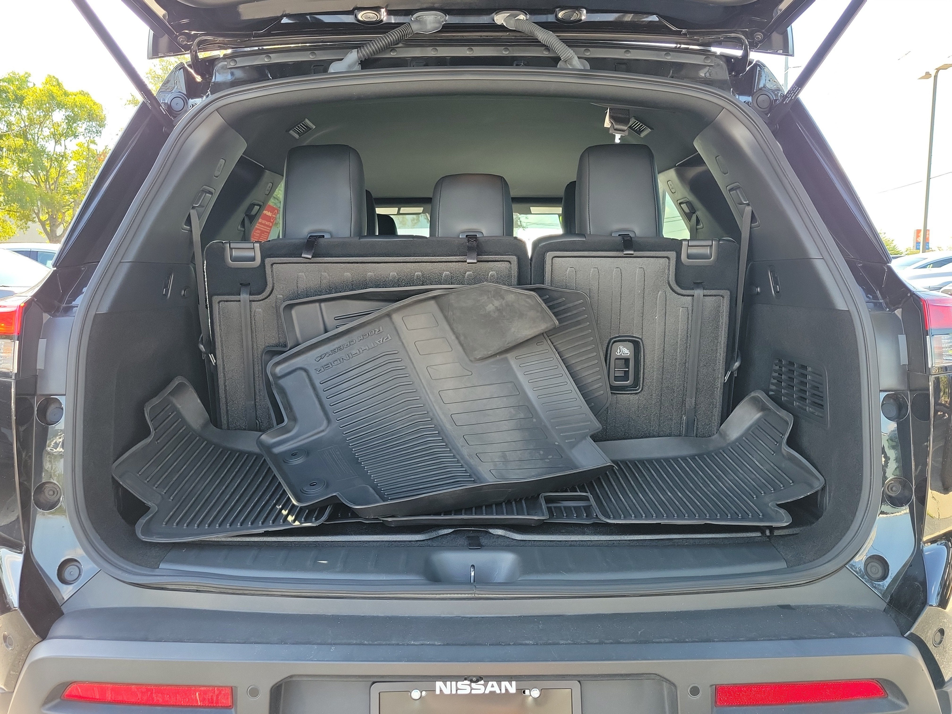 2023 Nissan Pathfinder Rock Creek