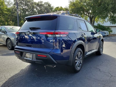 2026 Nissan Pathfinder SV