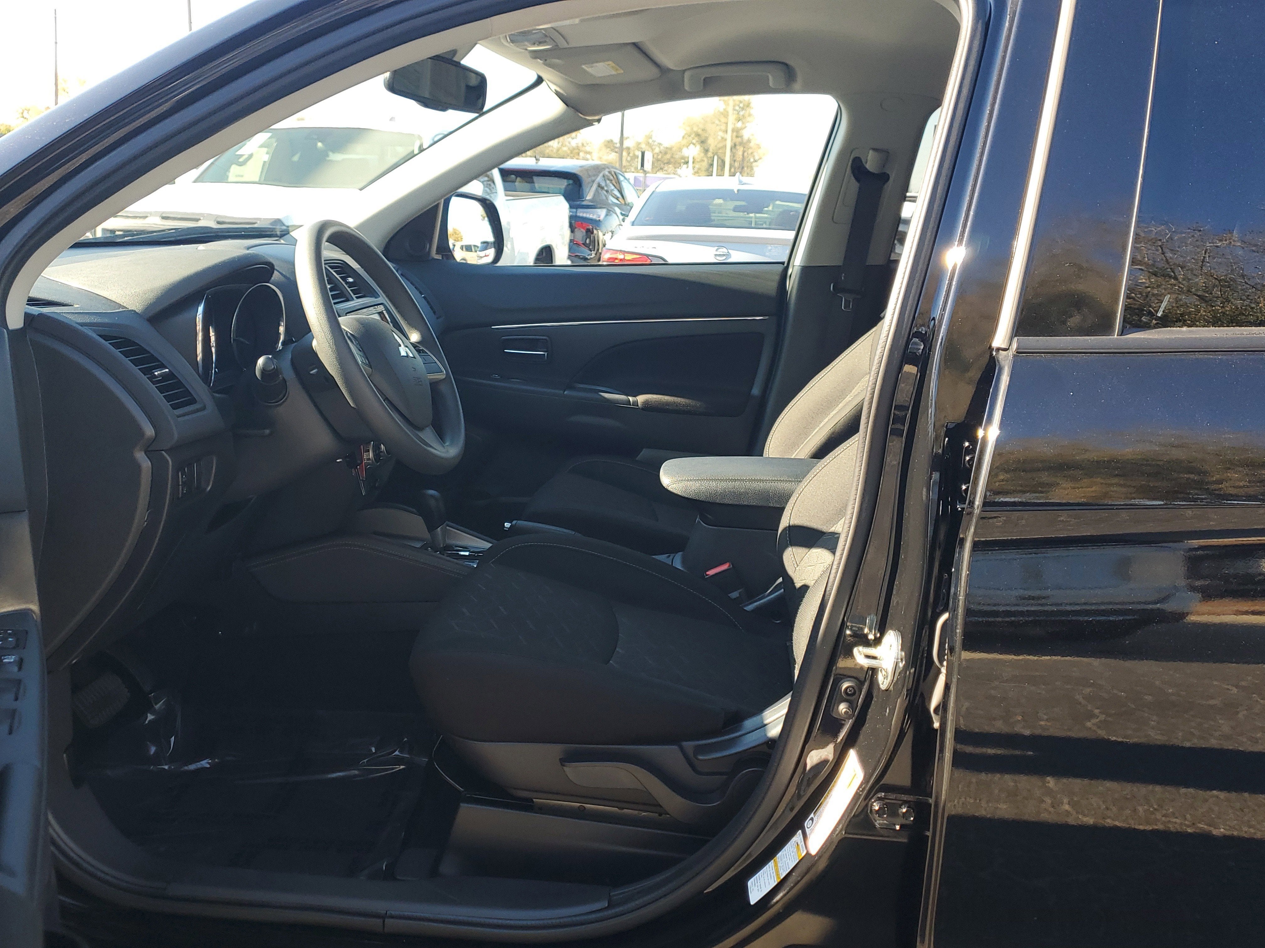 2025 Mitsubishi Outlander Sport S