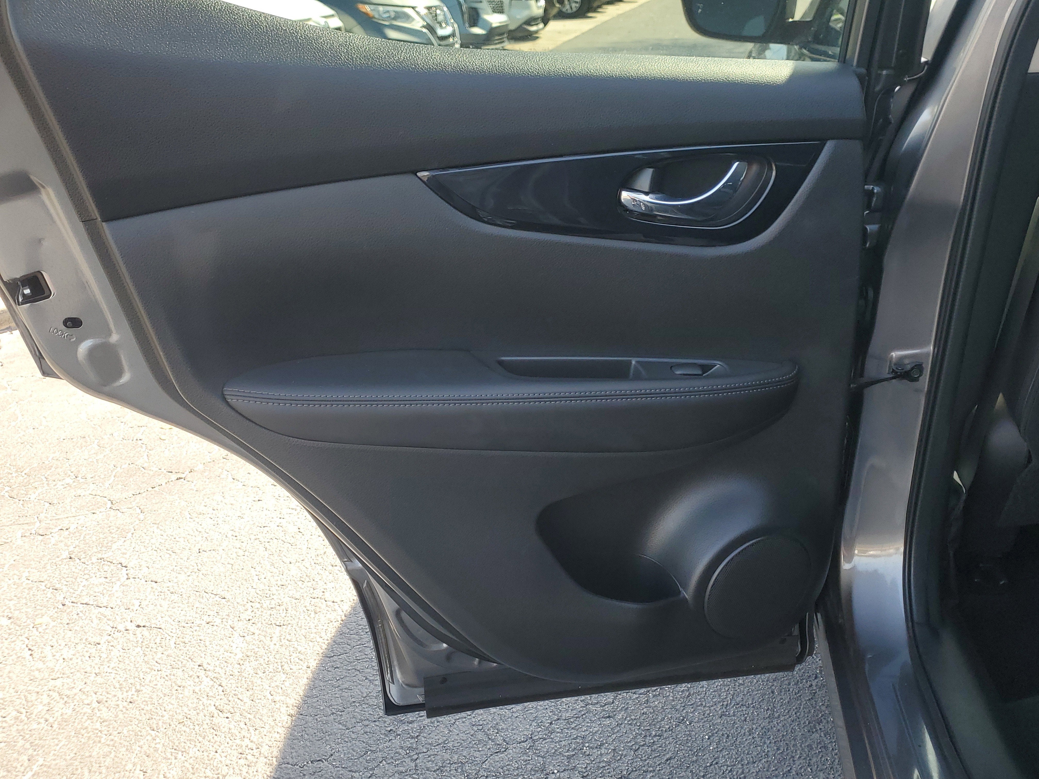 2021 Nissan Rogue Sport SV