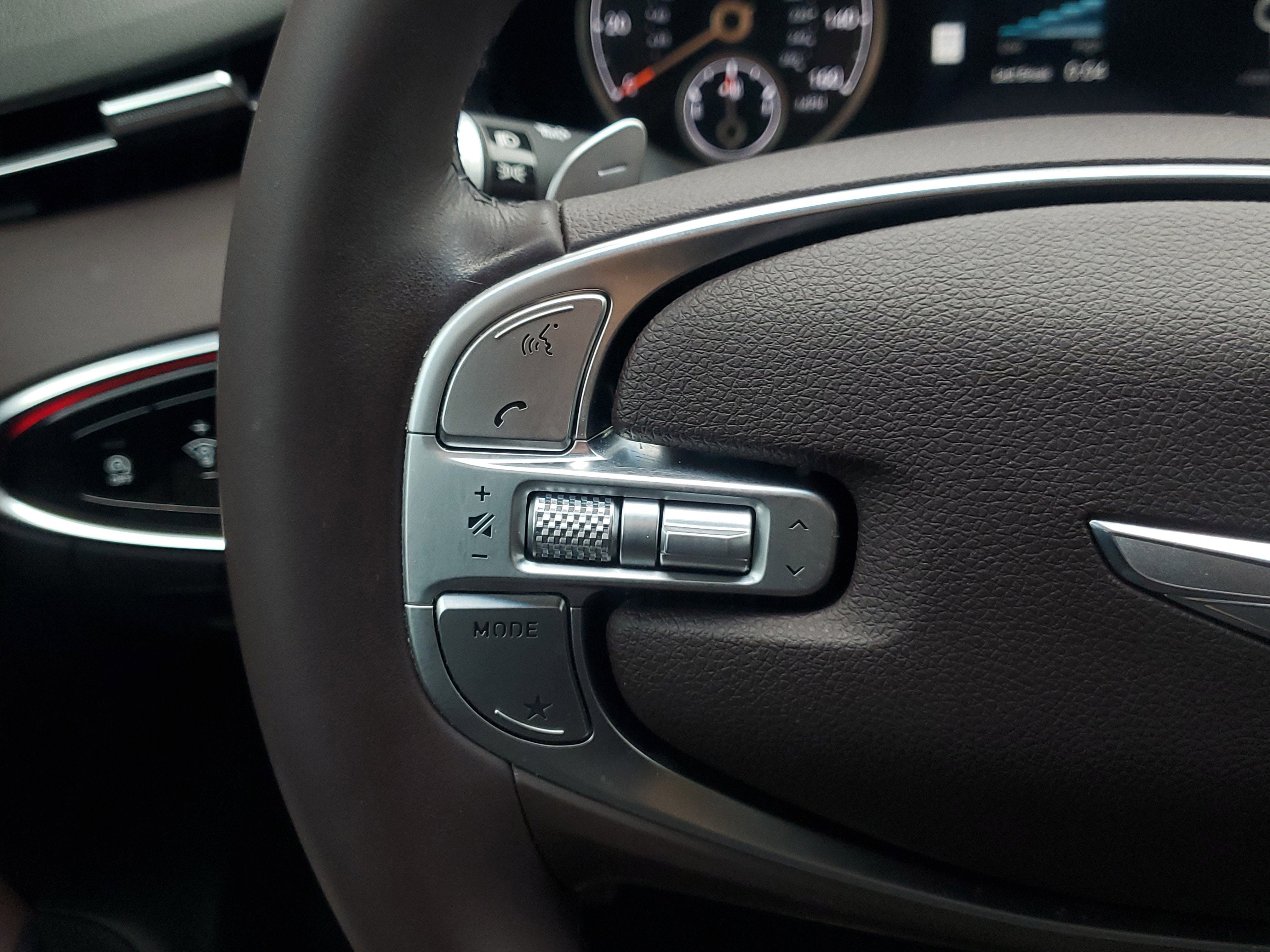 2023 Genesis GV70 2.5T