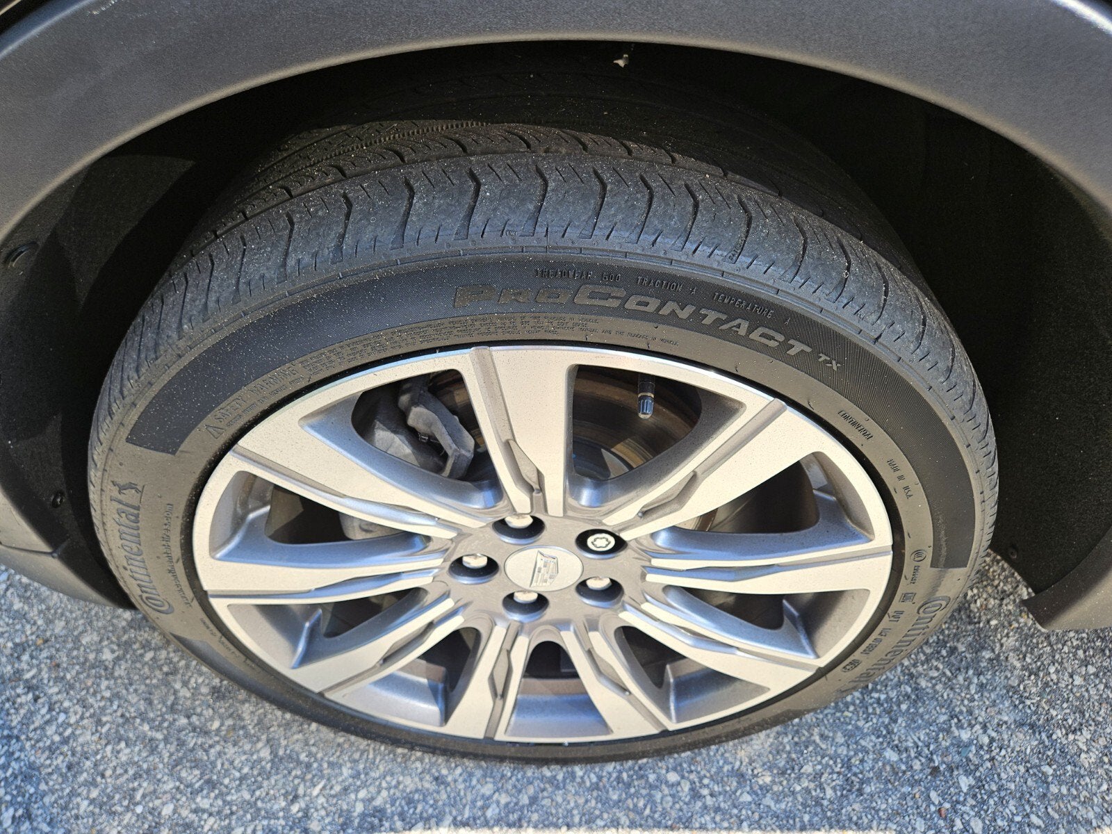 2023 Cadillac XT4 AWD Premium Luxury